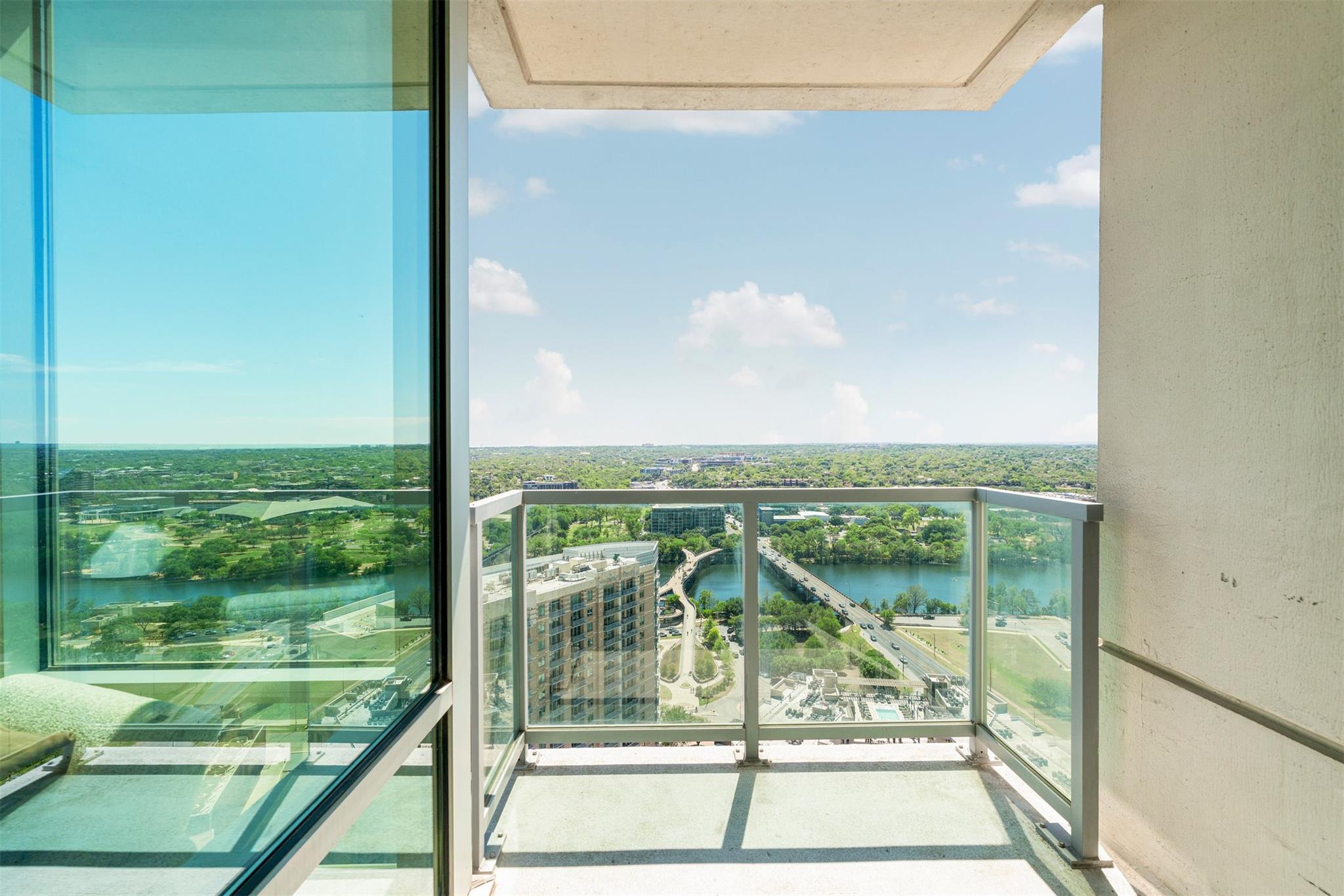 300 Bowie St # 2902, Austin, TX 78703