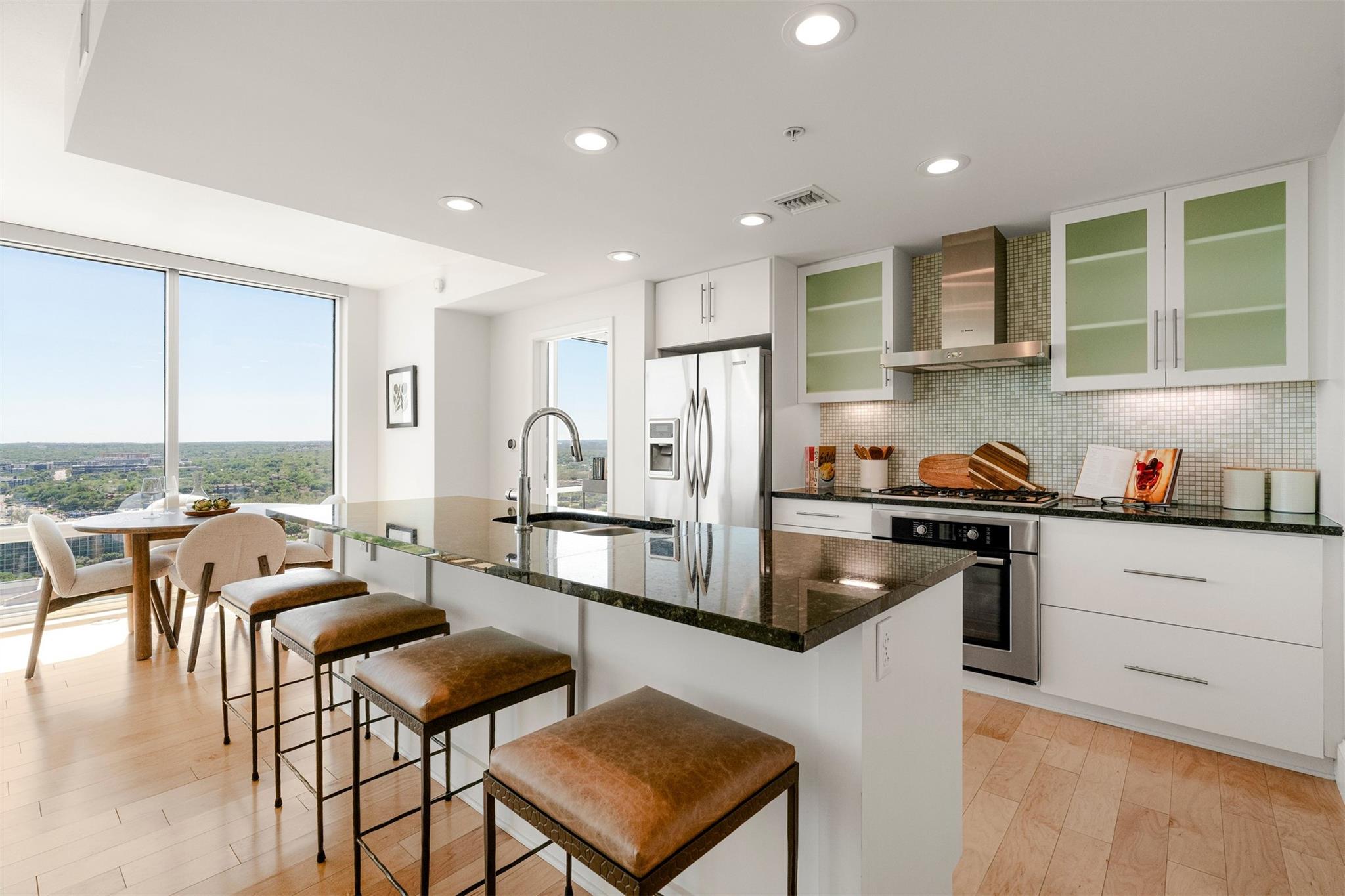 300 Bowie St # 2902, Austin, TX 78703