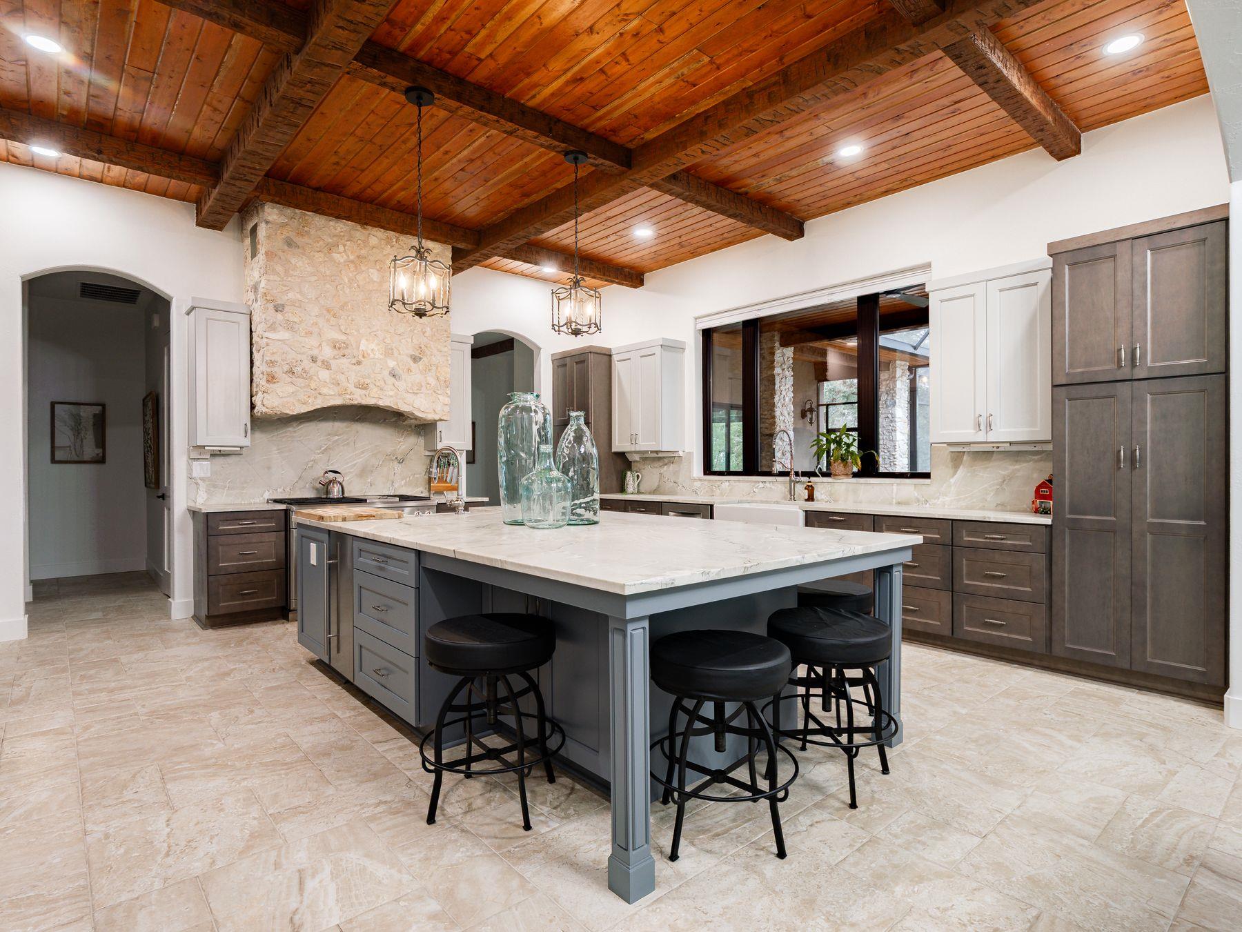 435 Gardenia Dr, Wimberley, TX 78676