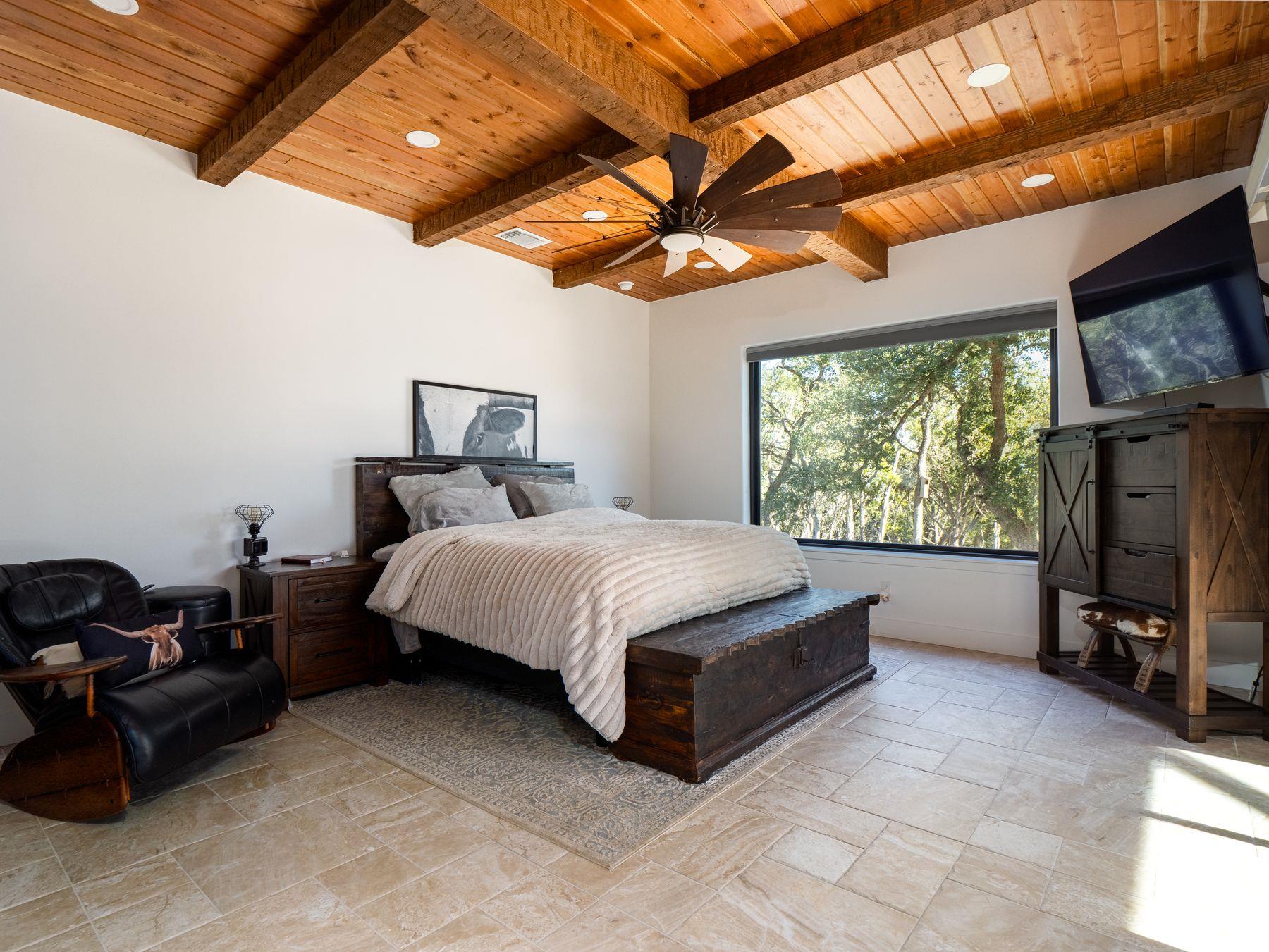 435 Gardenia Dr, Wimberley, TX 78676