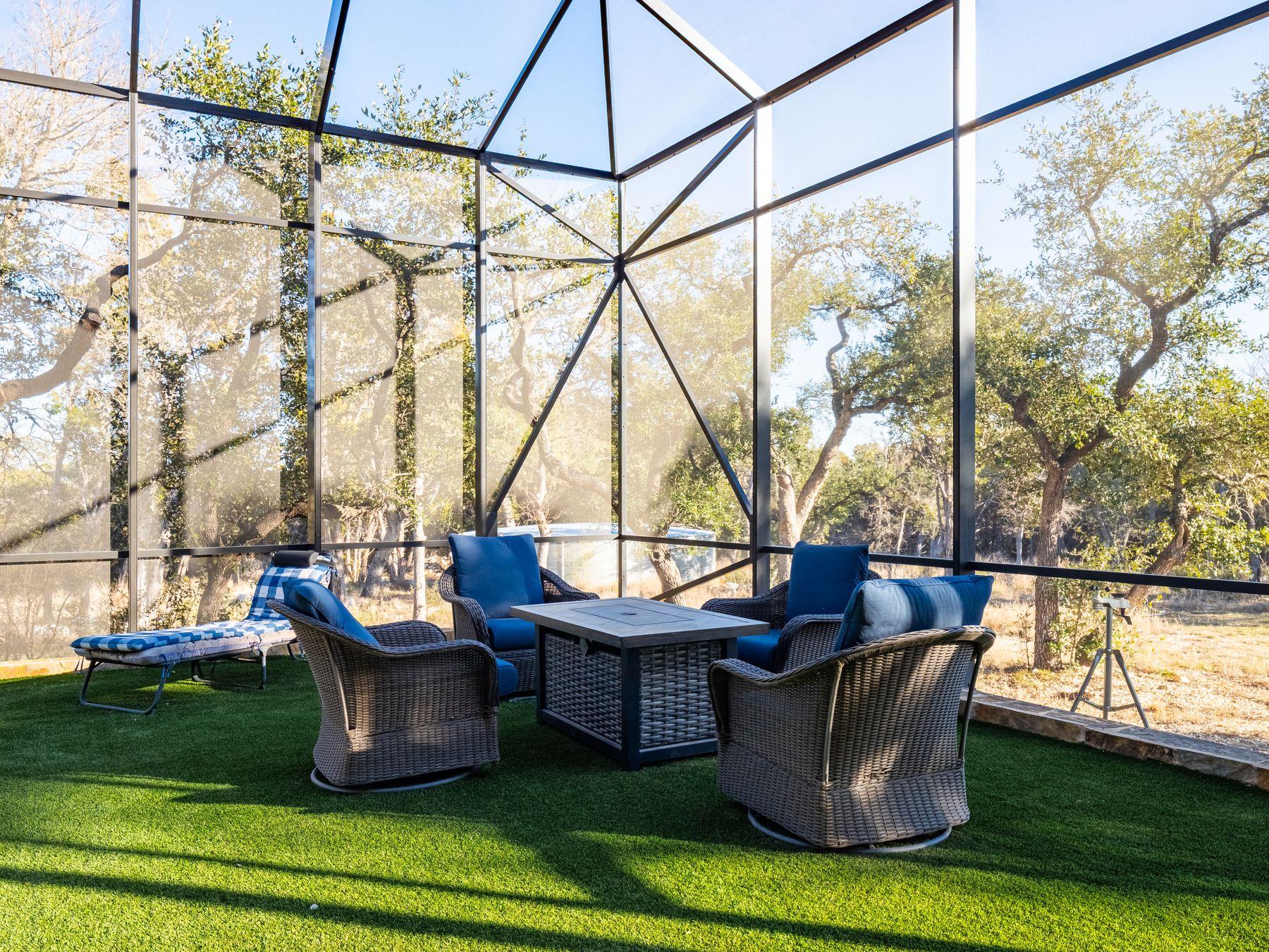 435 Gardenia Dr, Wimberley, TX 78676