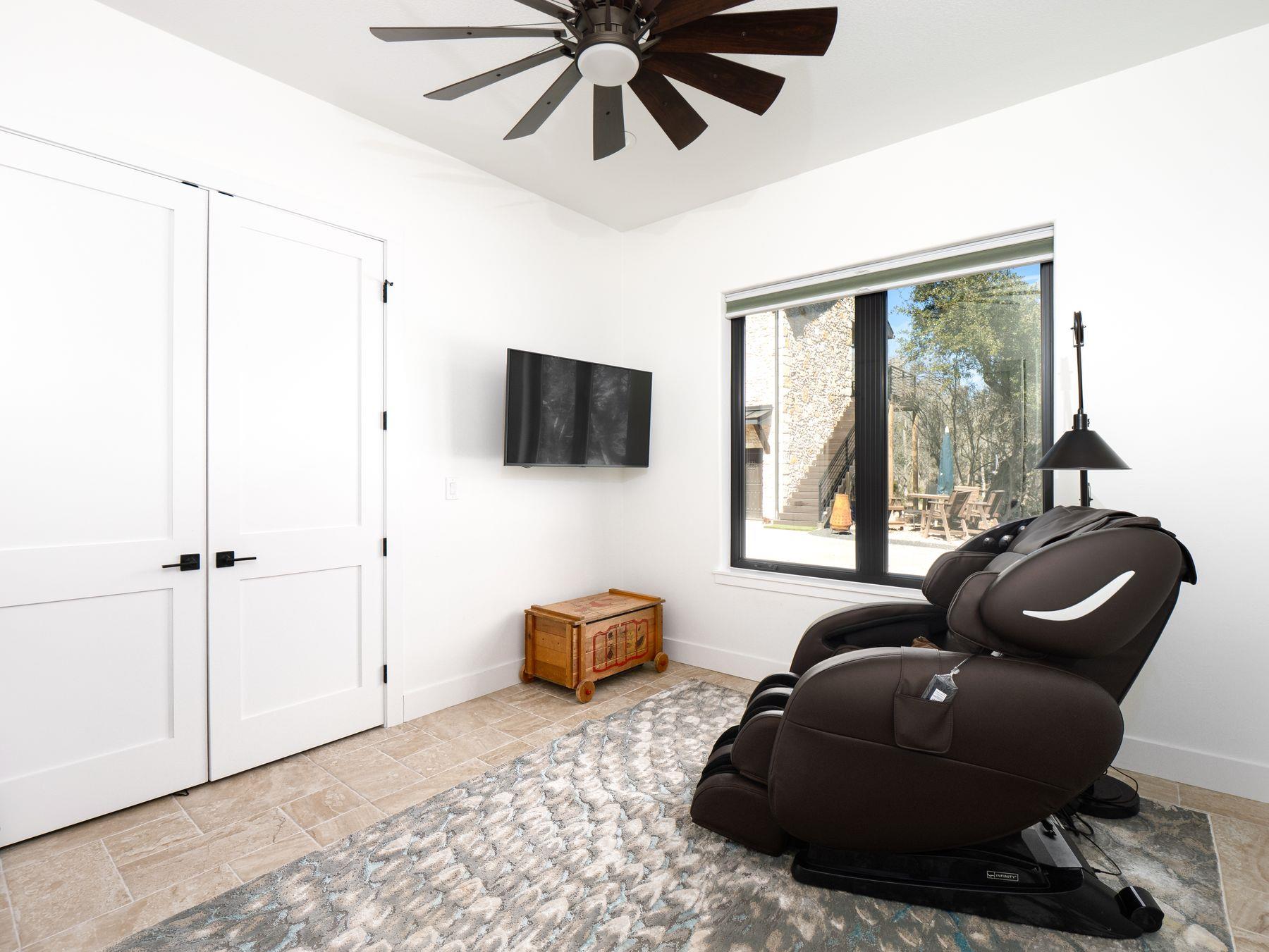 435 Gardenia Dr, Wimberley, TX 78676