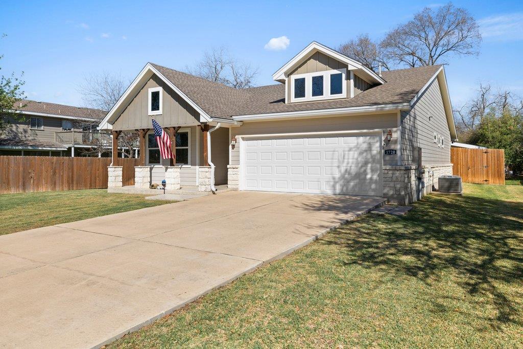 1720 Prather St, Taylor, TX 76574