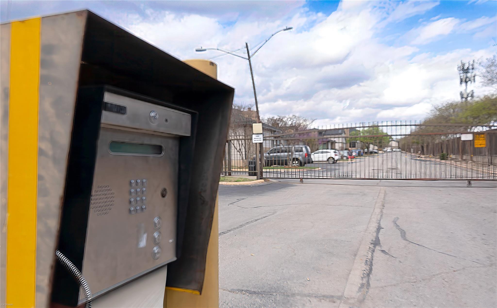 1748 Ohlen Rd # 3, Austin, TX 78757