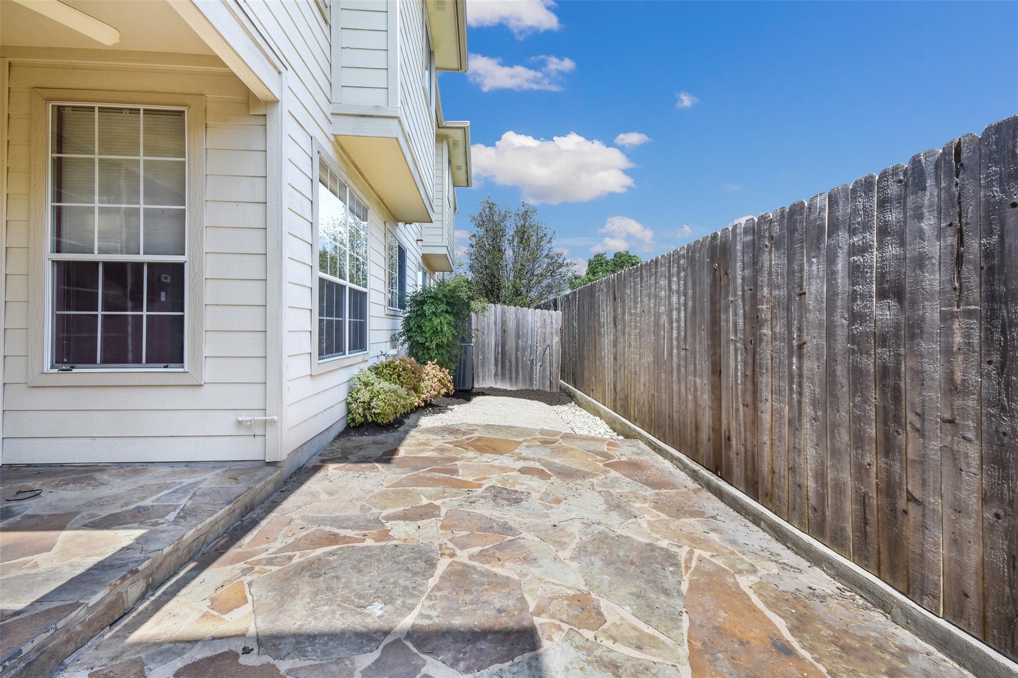 8518 Cahill Dr # 32, Austin, TX 78729