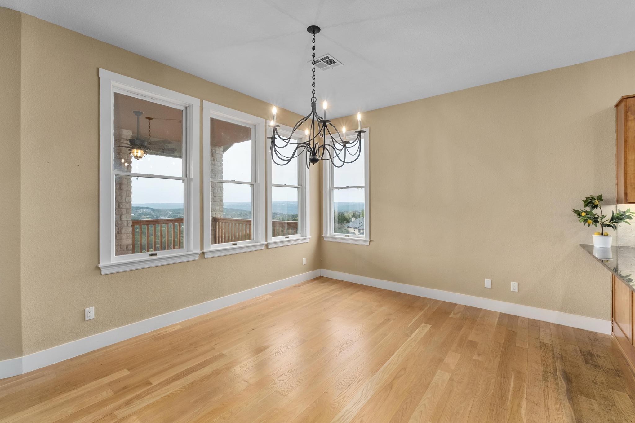 104 S Weston Ln, Austin, TX 78733