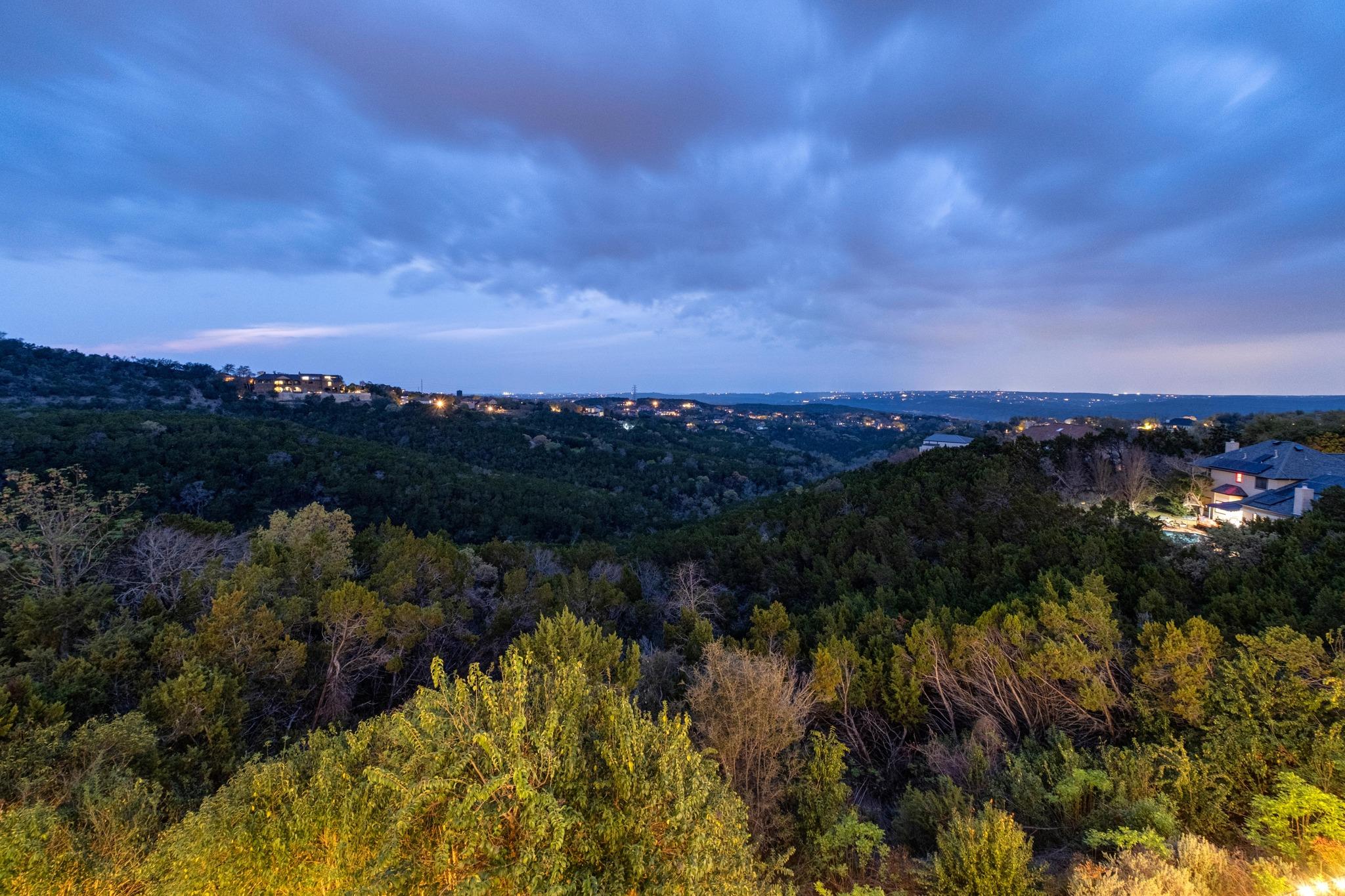 104 S Weston Ln, Austin, TX 78733