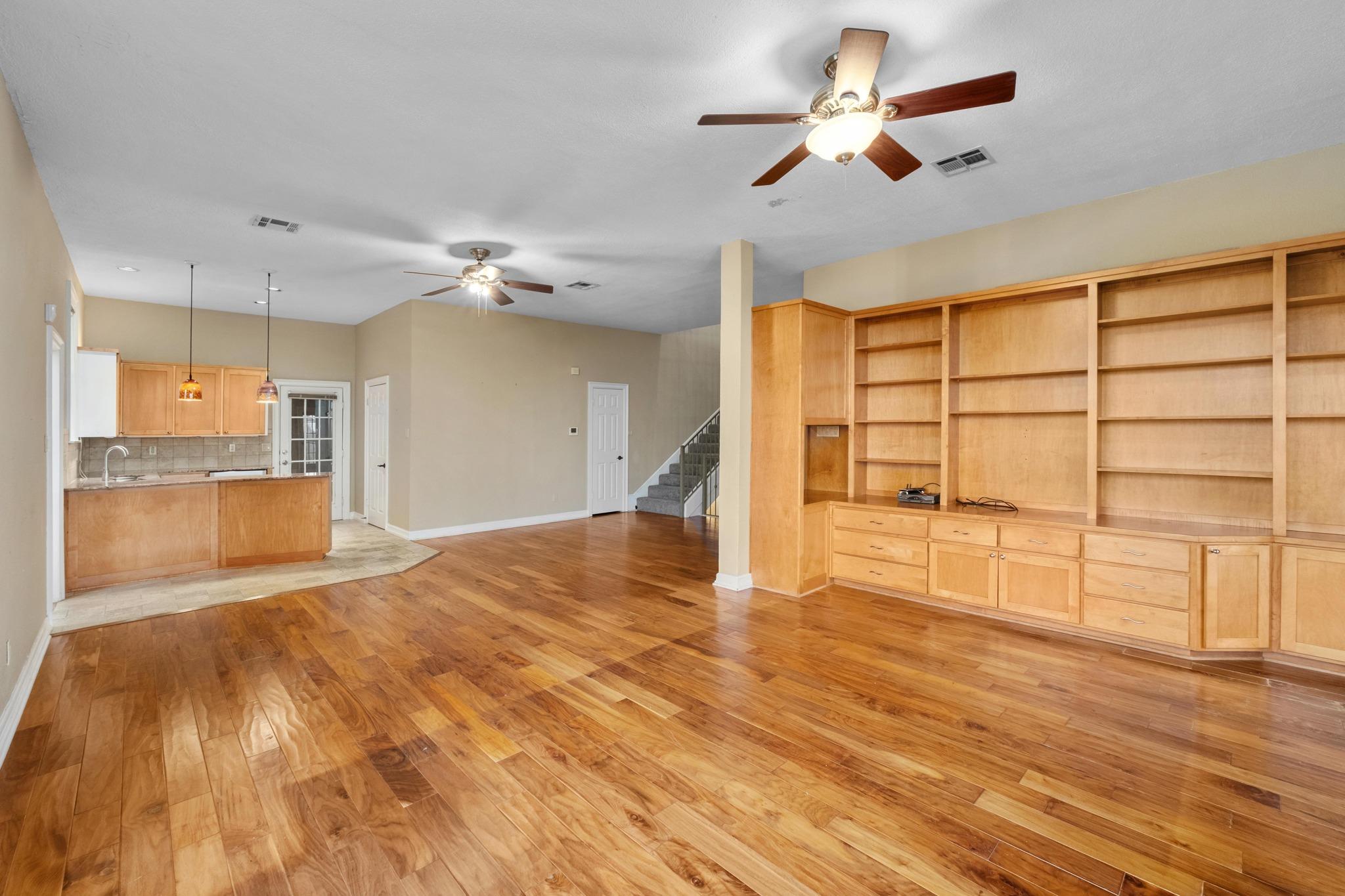 104 S Weston Ln, Austin, TX 78733