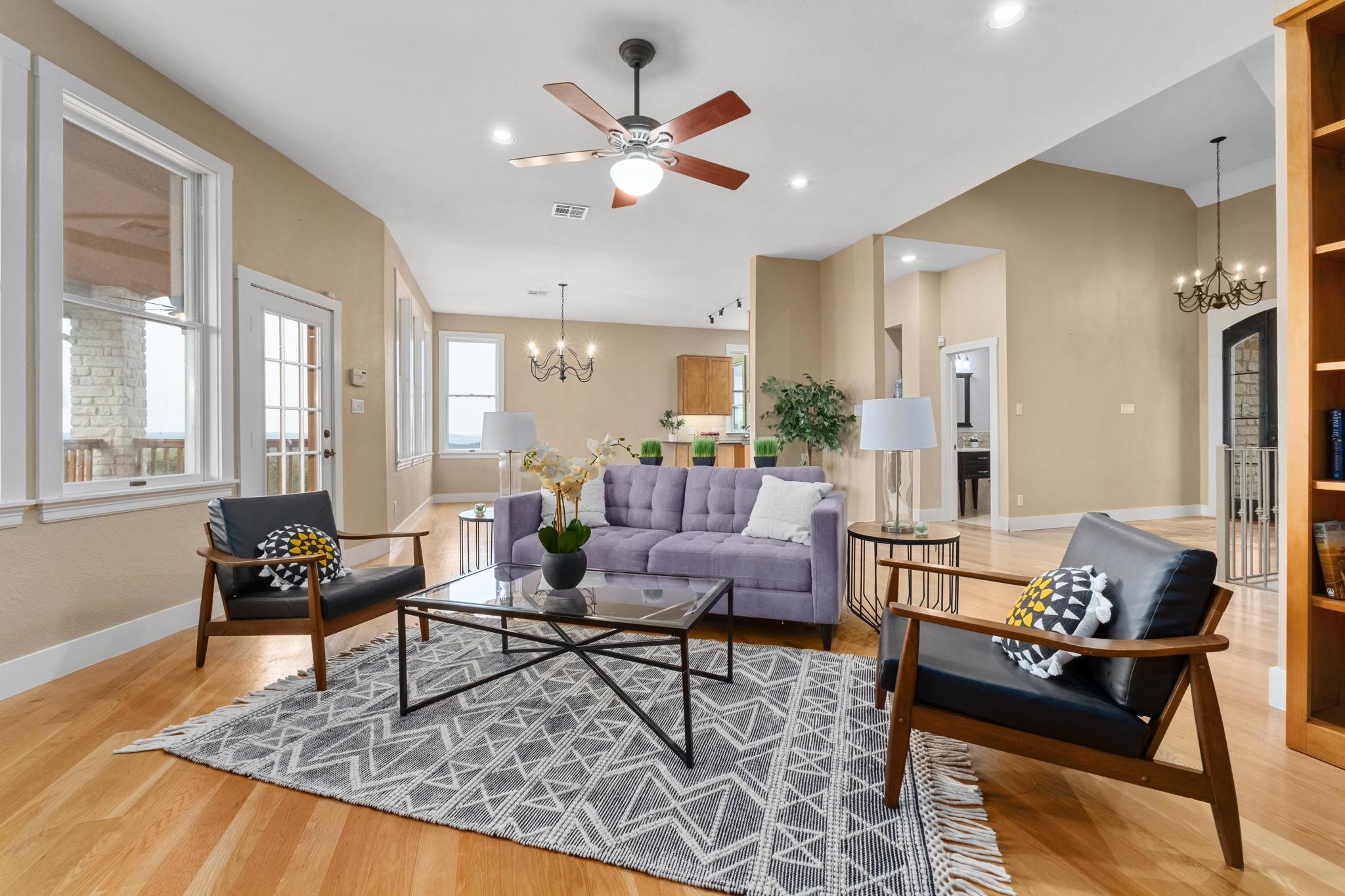 104 S Weston Ln, Austin, TX 78733