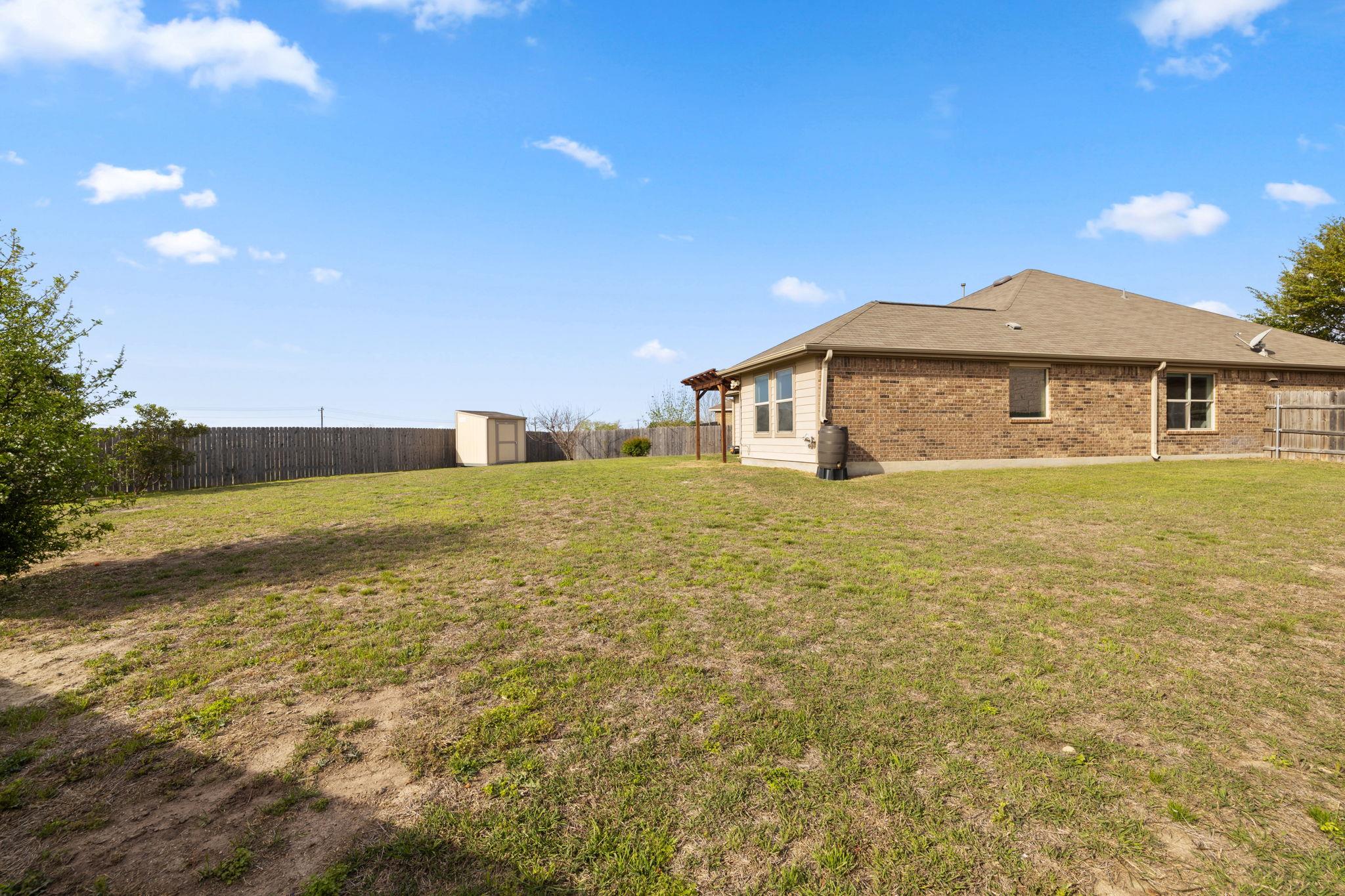 482 Travertine Trl, Buda, TX 78610