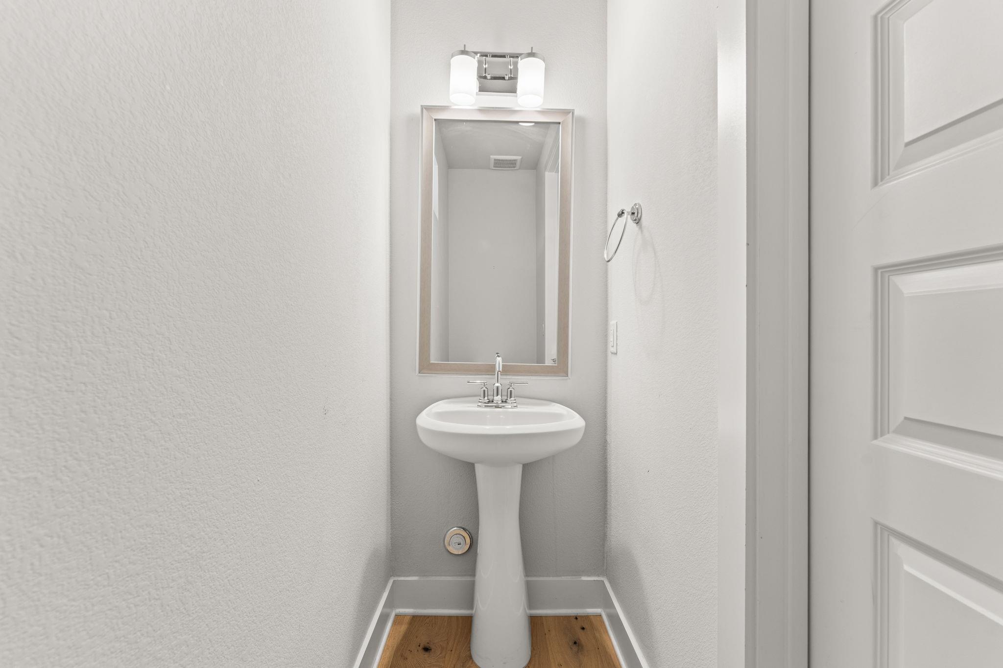 232 Lessin Ln # B, Austin, TX 78704