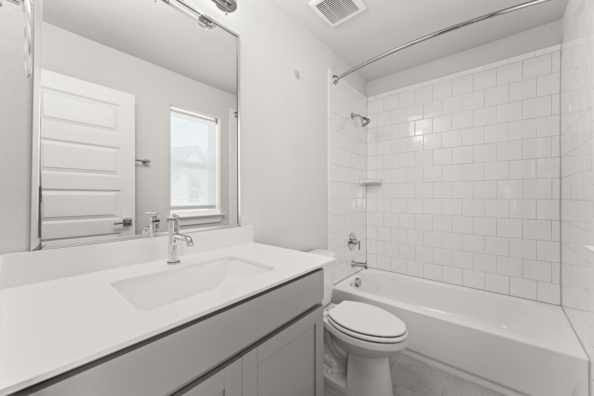 232 Lessin Ln # B, Austin, TX 78704