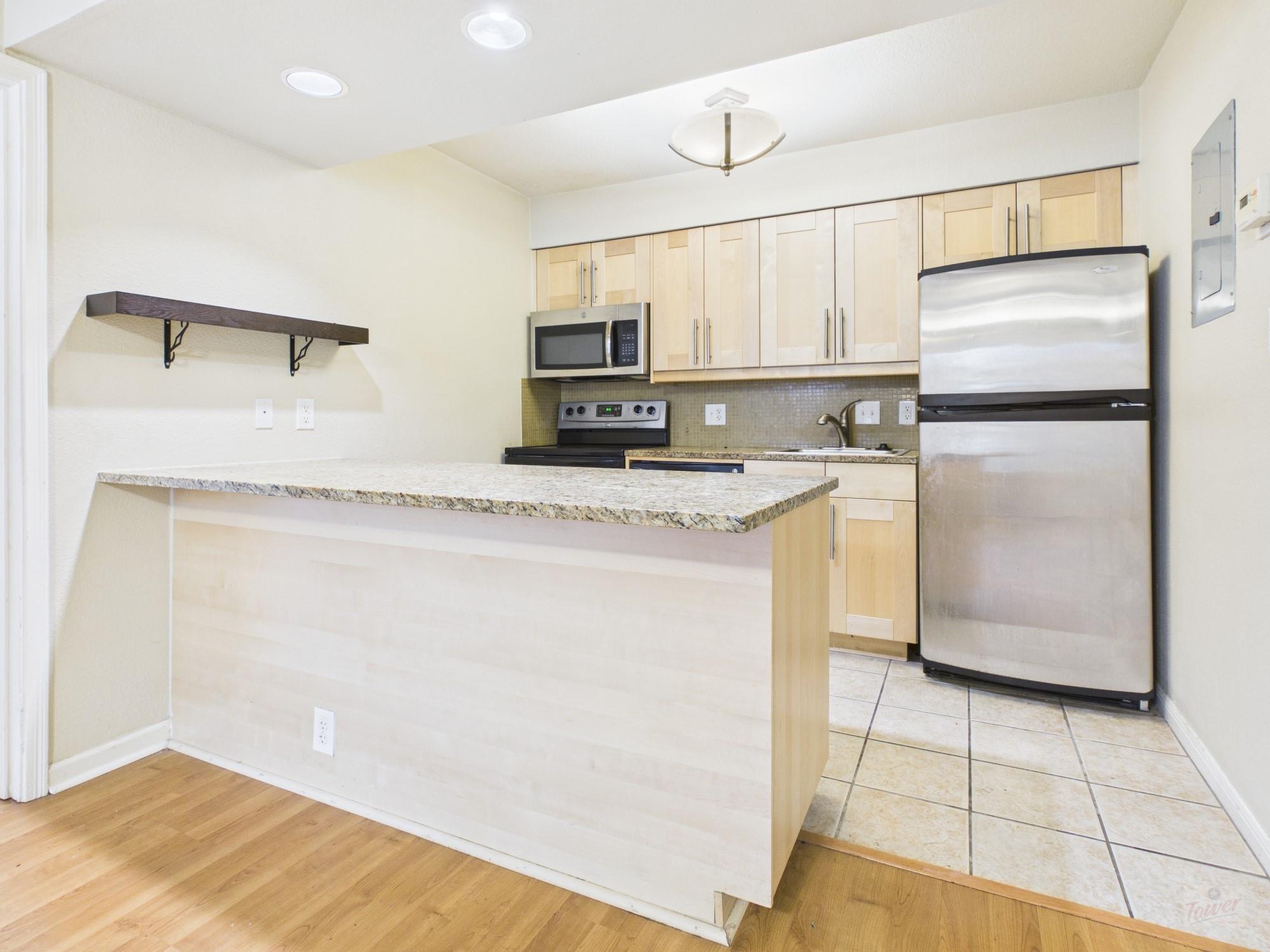 7685 Northcross Dr # 208, Austin, TX 78757