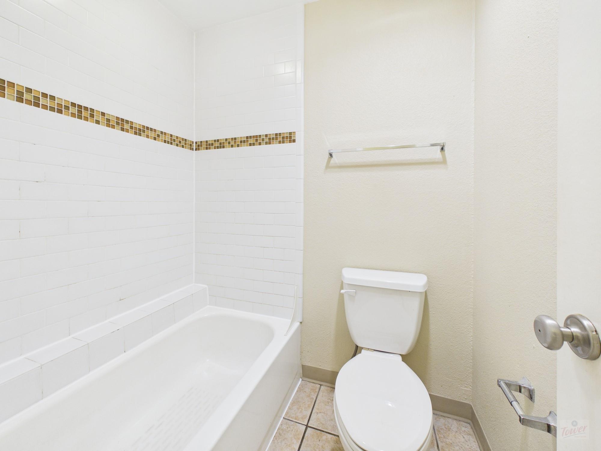 7685 Northcross Dr # 208, Austin, TX 78757