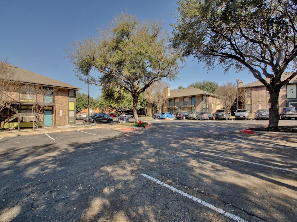 7685 Northcross Dr # 208, Austin, TX 78757