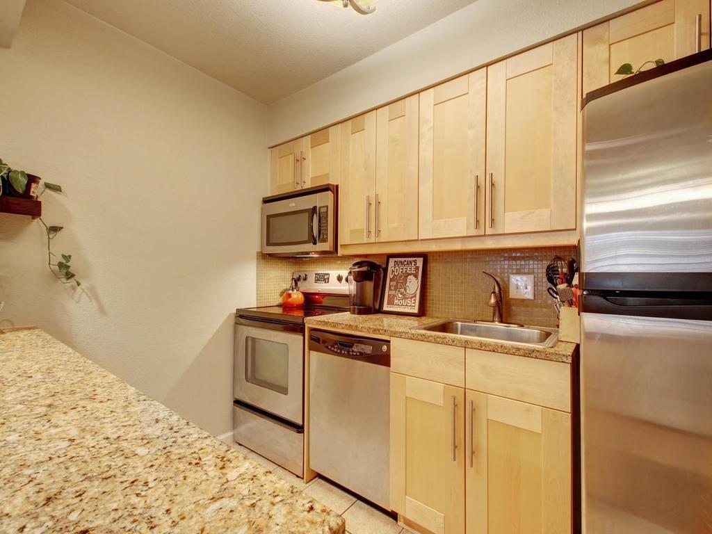 7685 Northcross Dr # 208, Austin, TX 78757