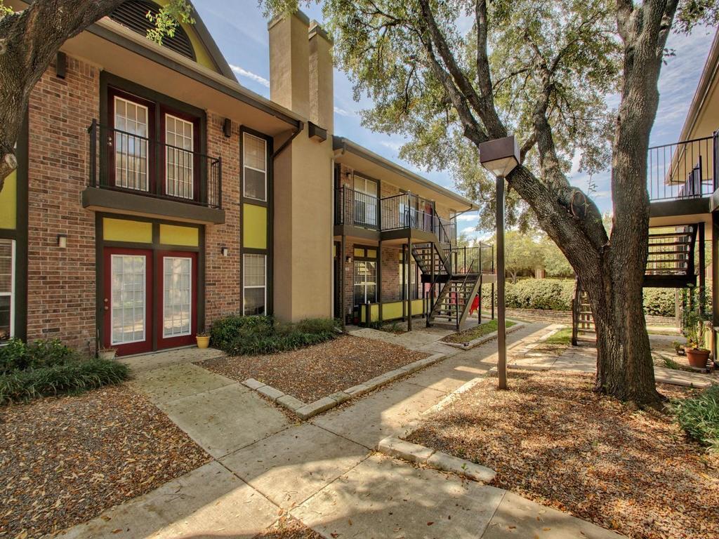 7685 Northcross Dr # 208, Austin, TX 78757