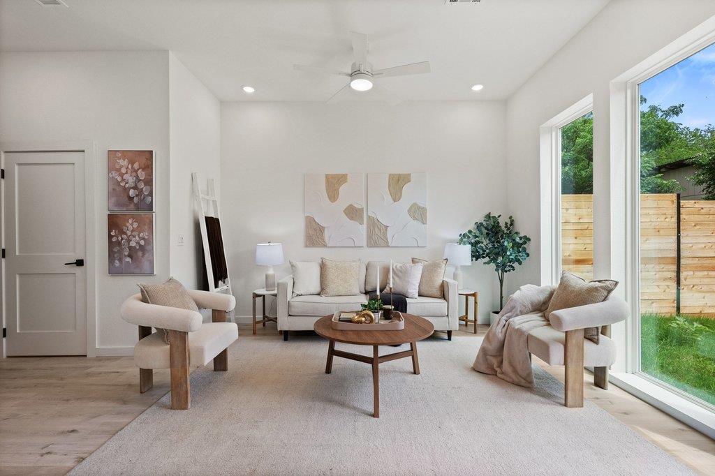 401 N Bluff Dr # 16101, Austin, TX 78745