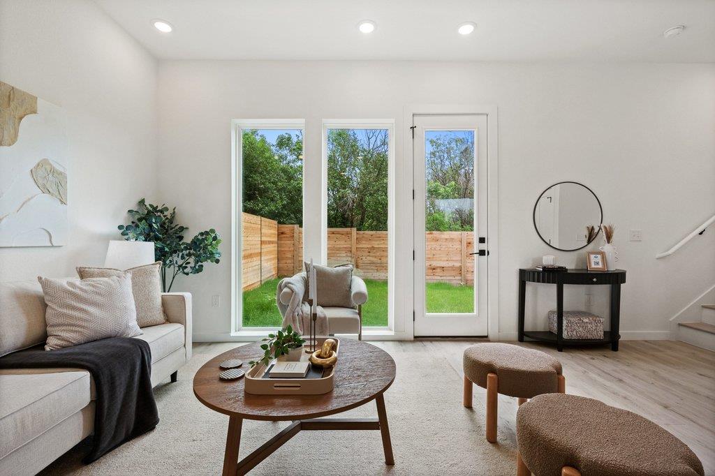 401 N Bluff Dr # 16101, Austin, TX 78745