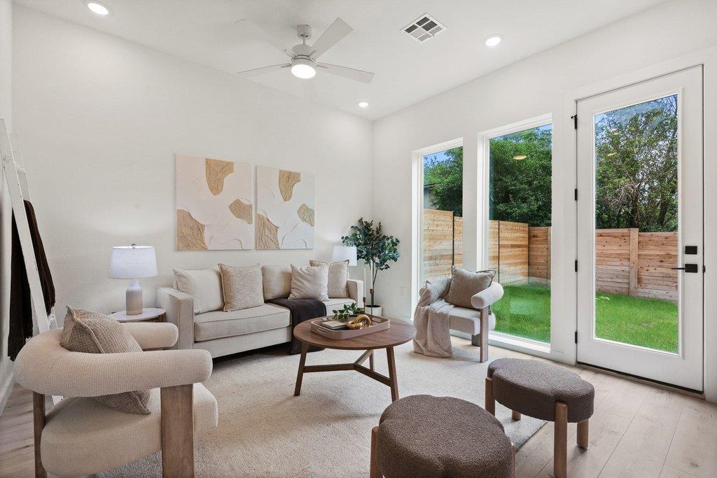 401 N Bluff Dr # 16101, Austin, TX 78745