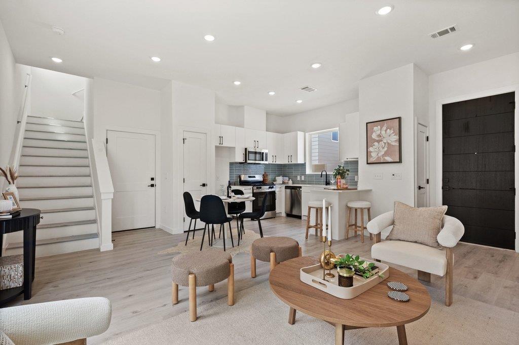 401 N Bluff Dr # 16101, Austin, TX 78745