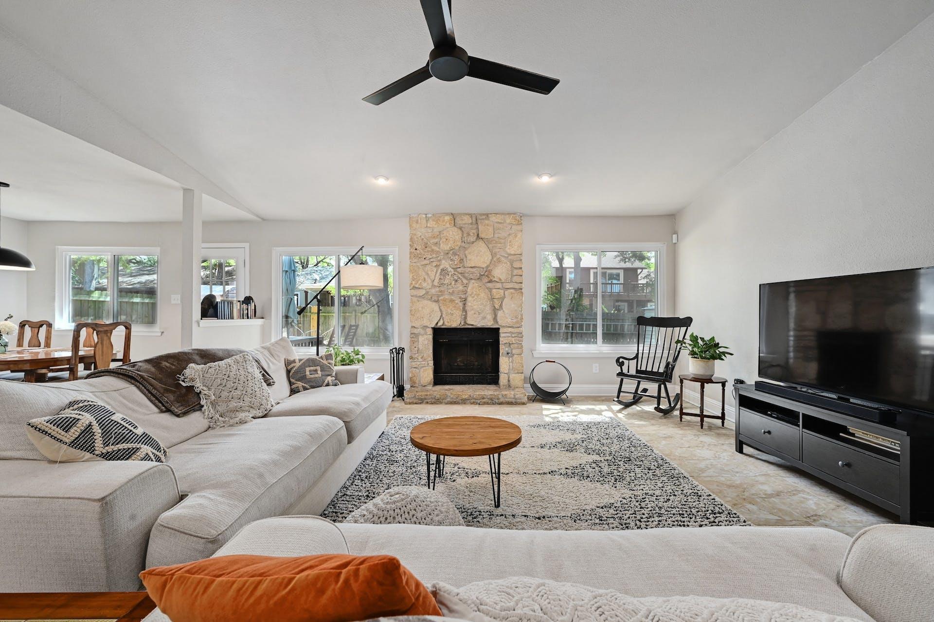 9007 Jesse James Dr, Austin, TX 78748