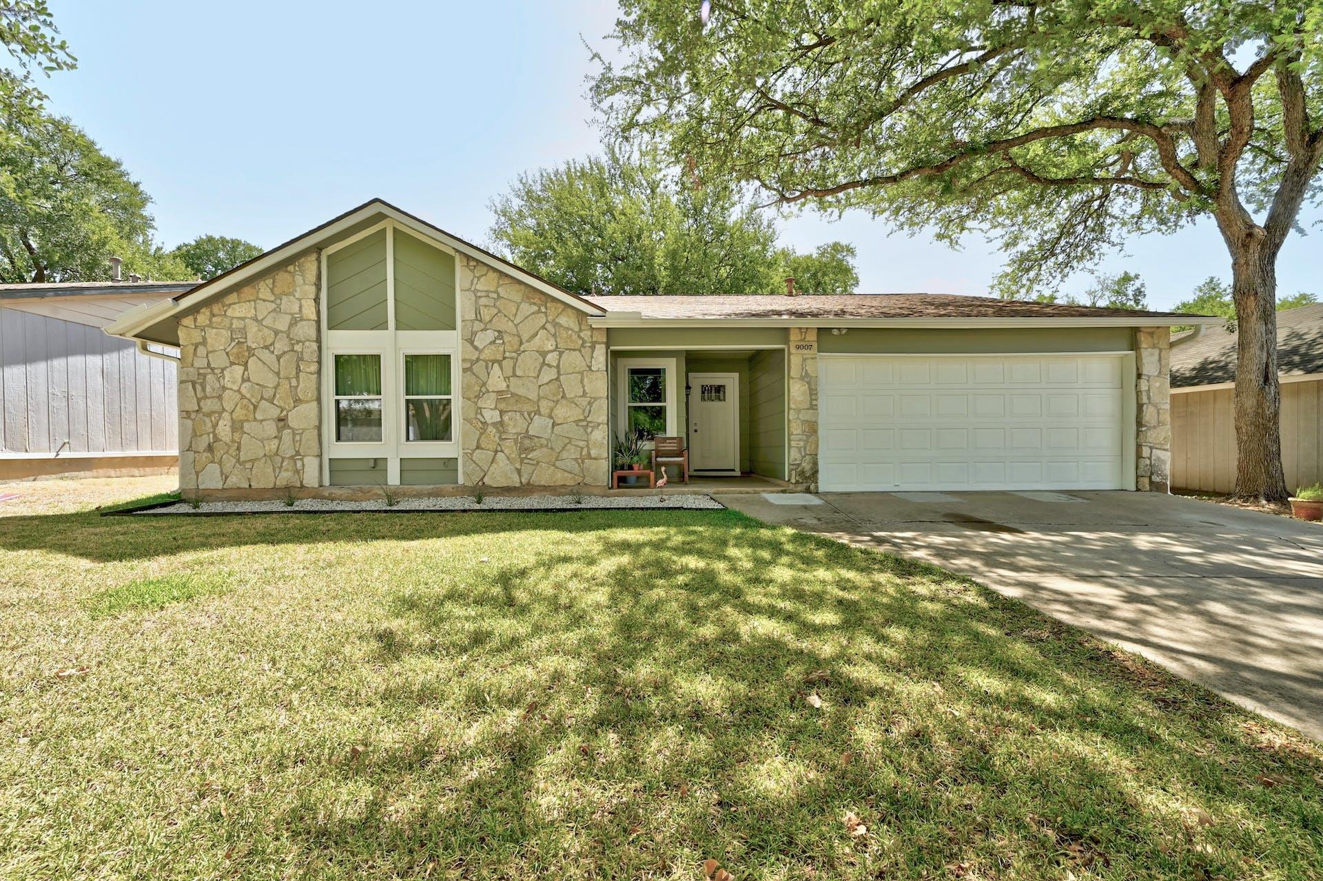 9007 Jesse James Dr, Austin, TX 78748