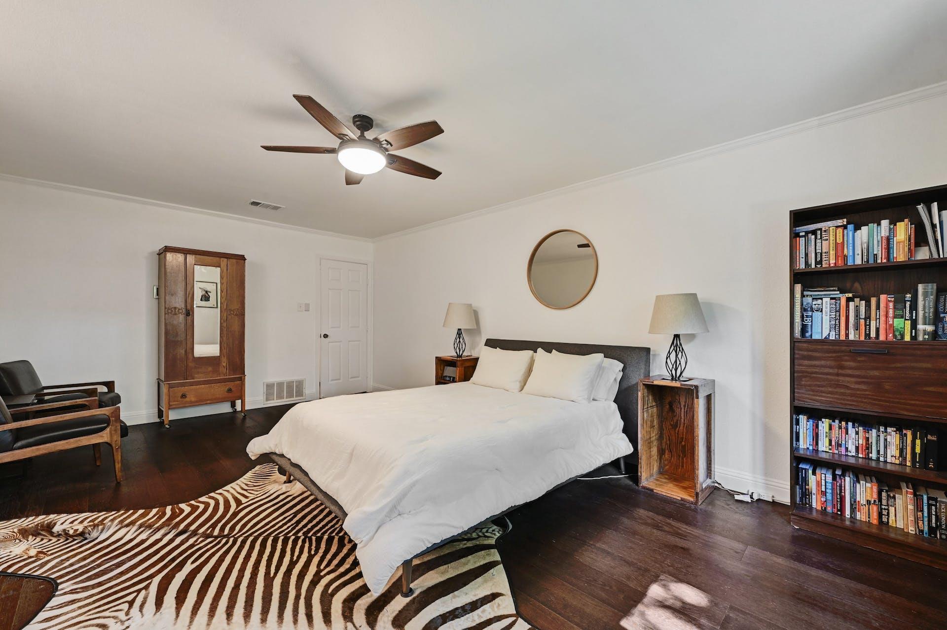 9007 Jesse James Dr, Austin, TX 78748