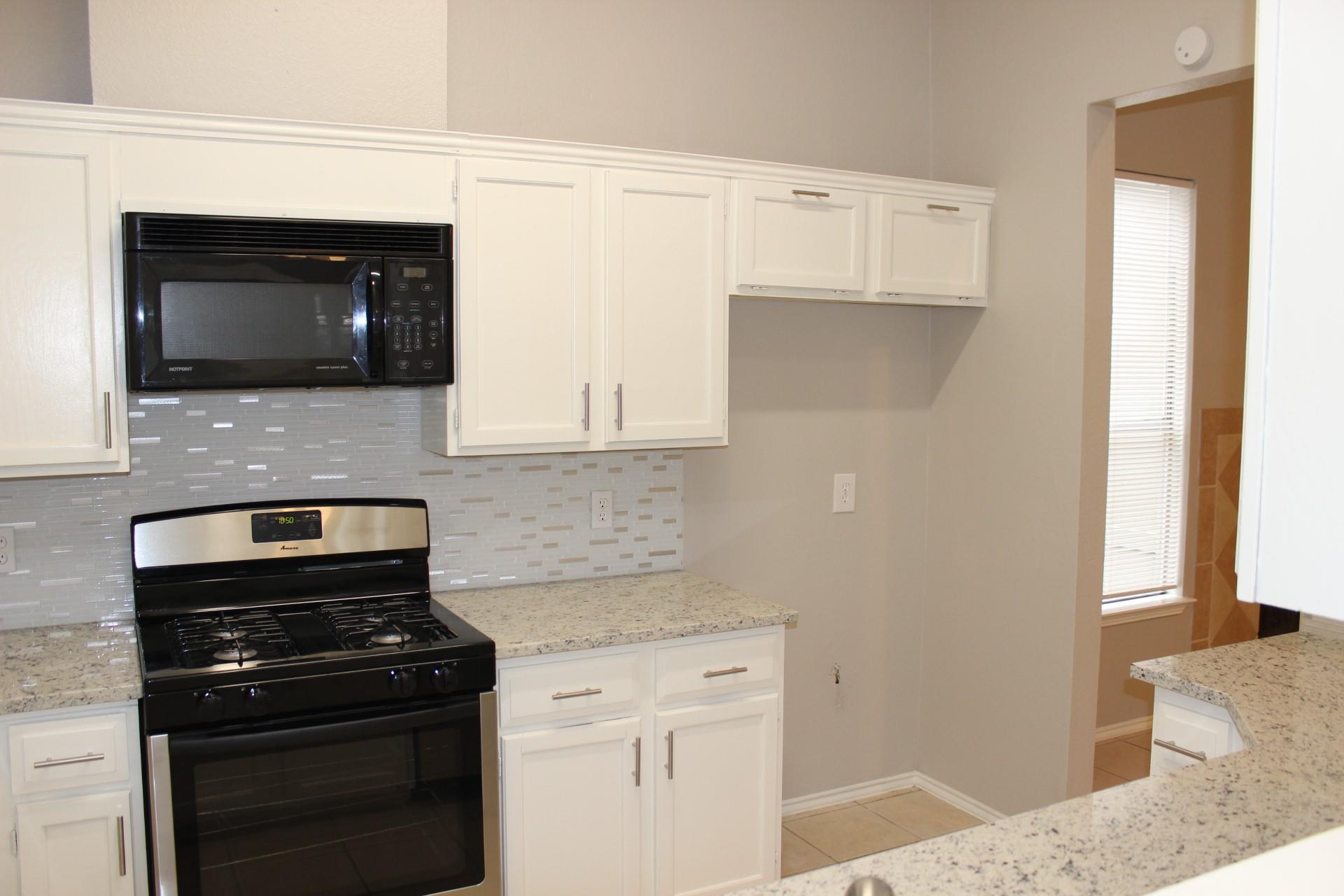 2208 Quiet Wood Dr, Austin, TX 78728