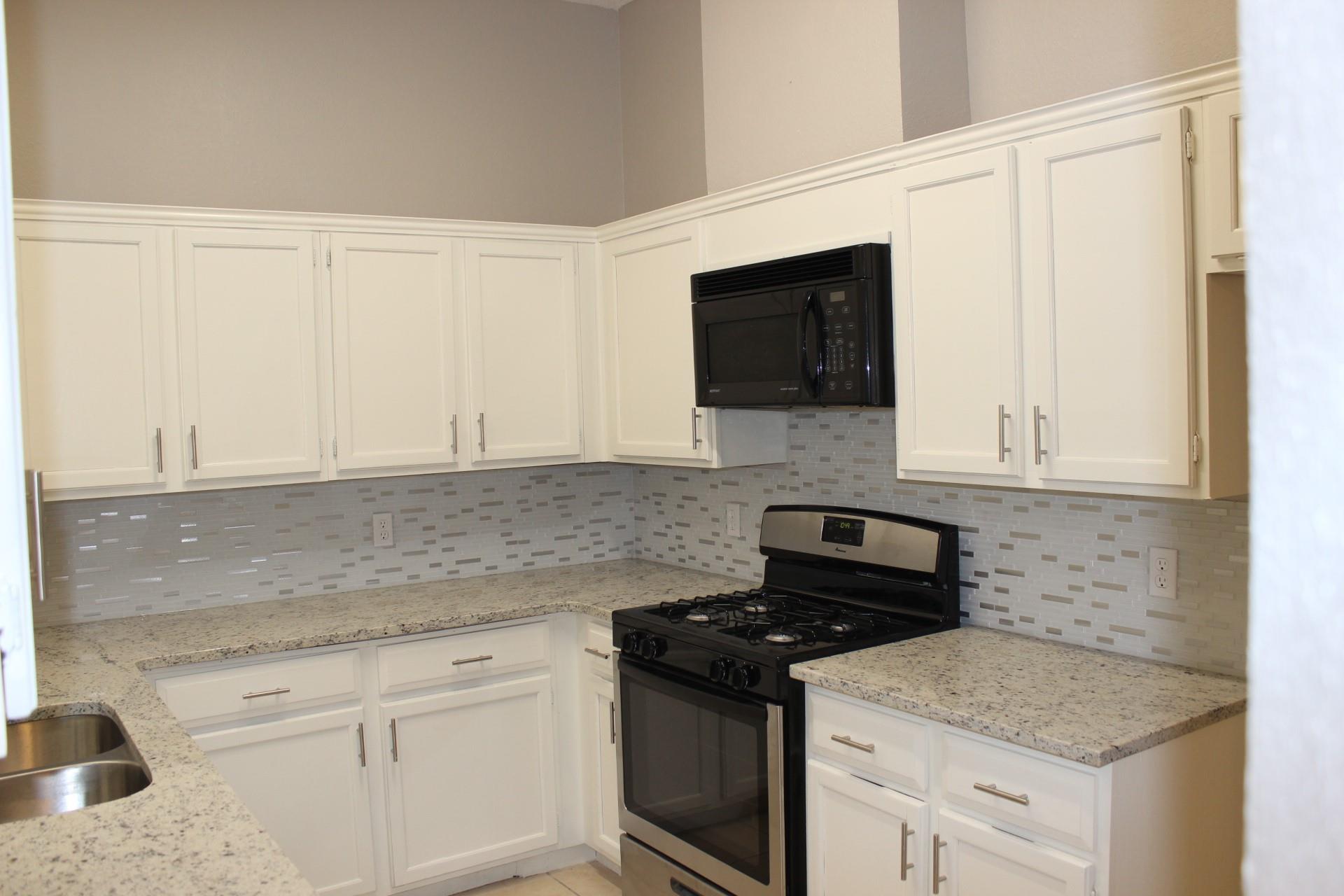 2208 Quiet Wood Dr, Austin, TX 78728