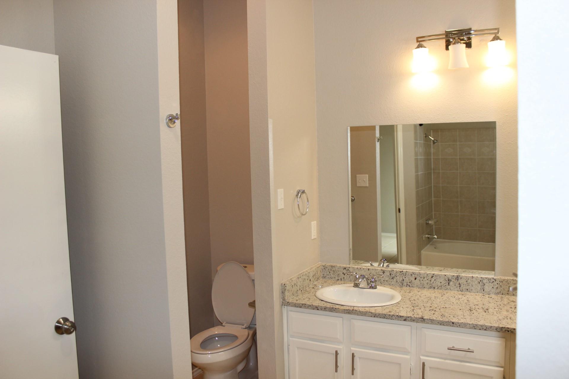 2208 Quiet Wood Dr, Austin, TX 78728