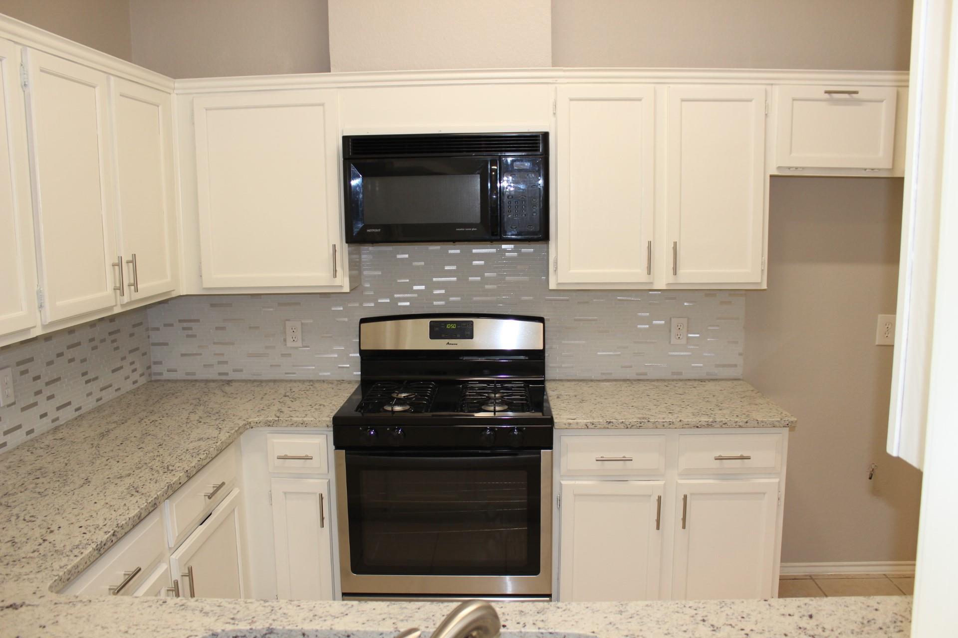 2208 Quiet Wood Dr, Austin, TX 78728