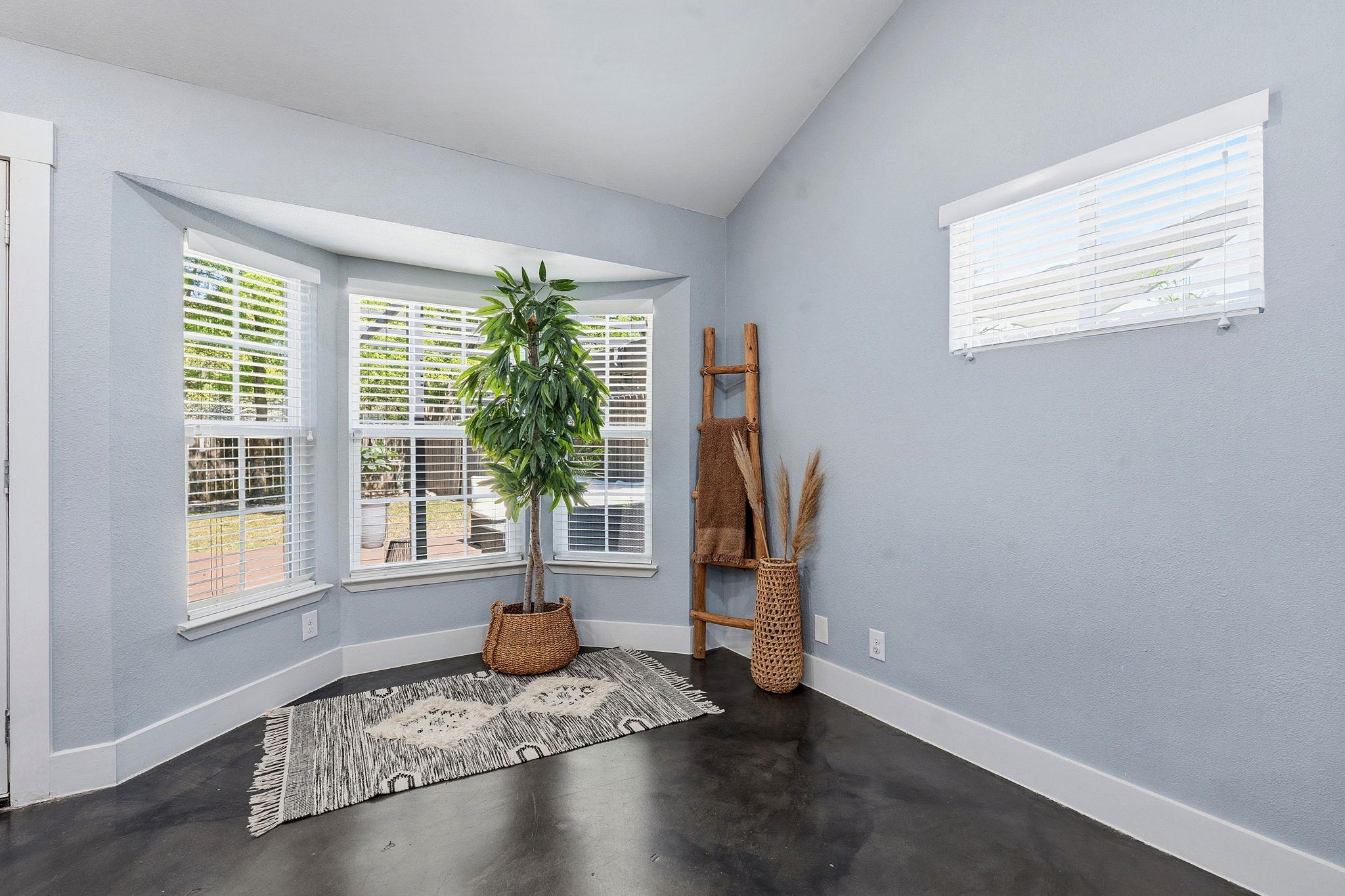 805 Nile St, Austin, TX 78702