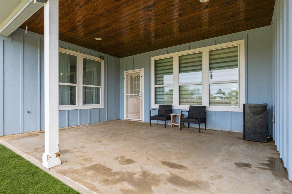 130 Coyote Ridge Dr, Cedar Creek, TX 78612