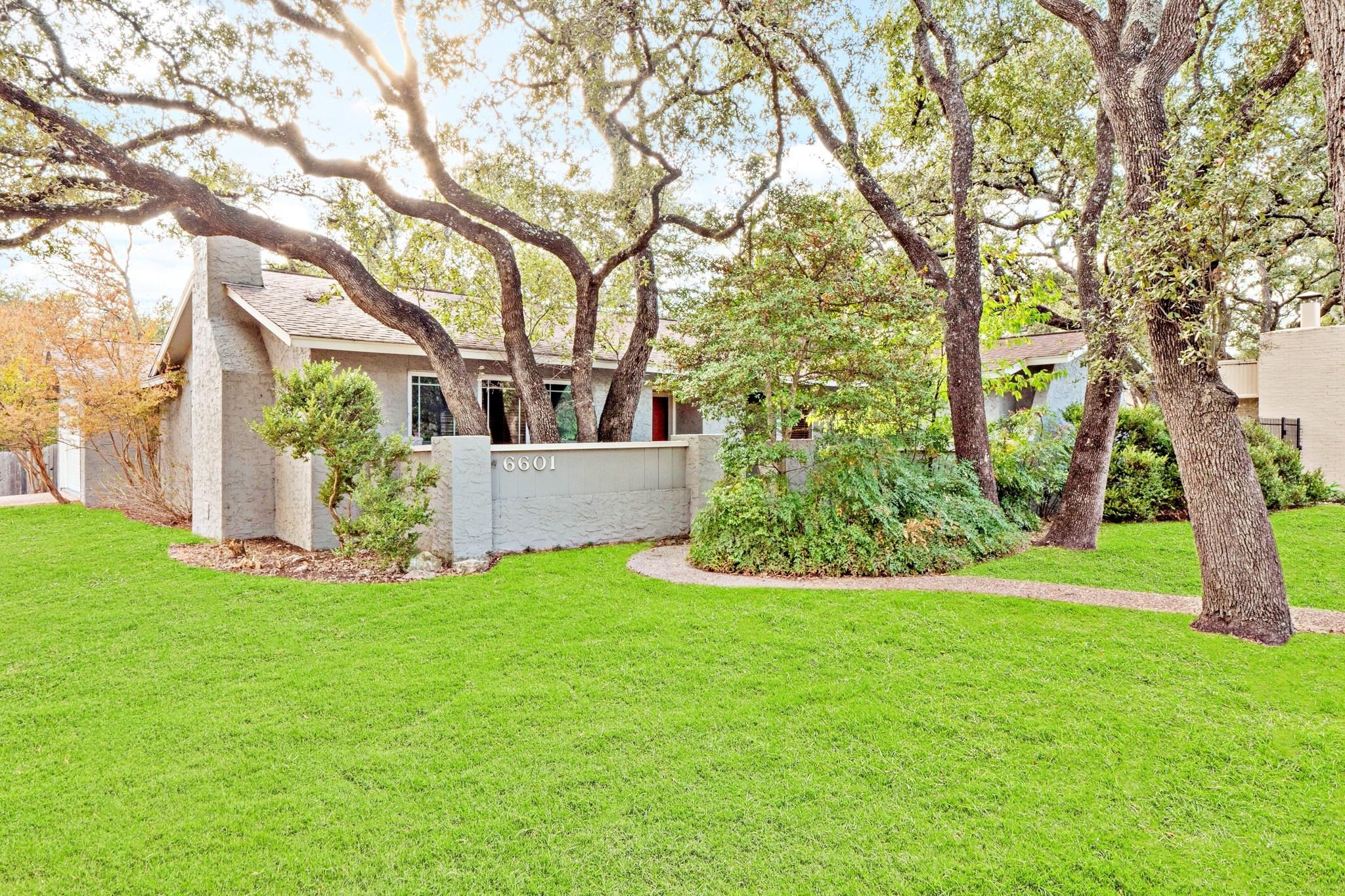 6601 Branching Oak Ct, Austin, TX 78759