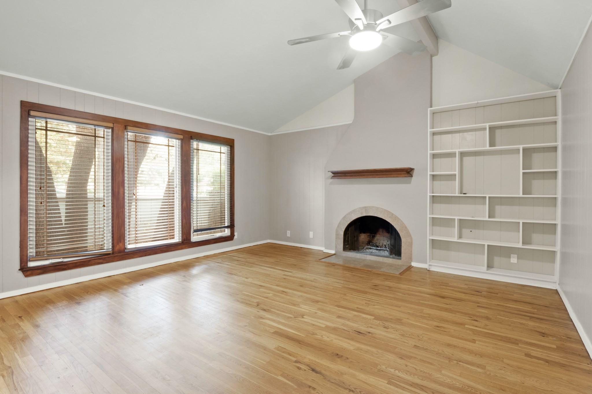 6601 Branching Oak Ct, Austin, TX 78759