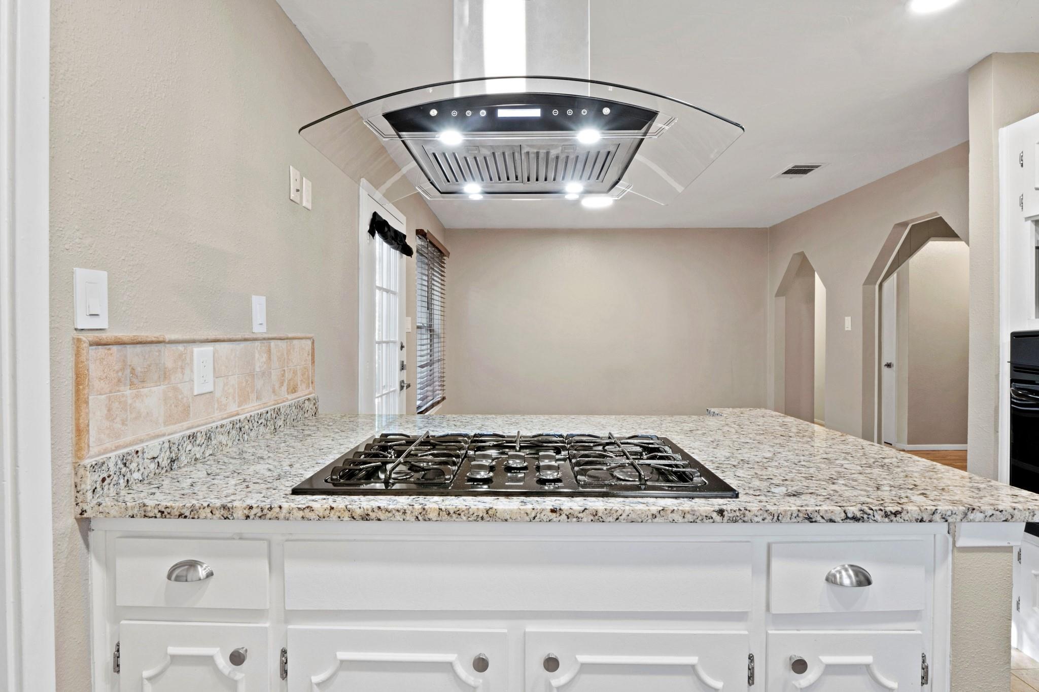 6601 Branching Oak Ct, Austin, TX 78759