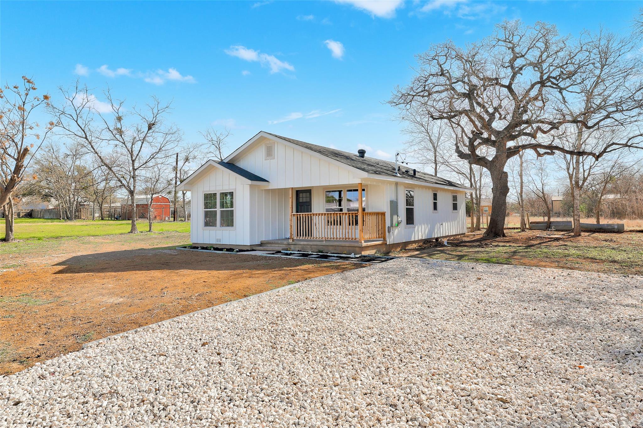 107 Russell St, Liberty Hill, TX 78642