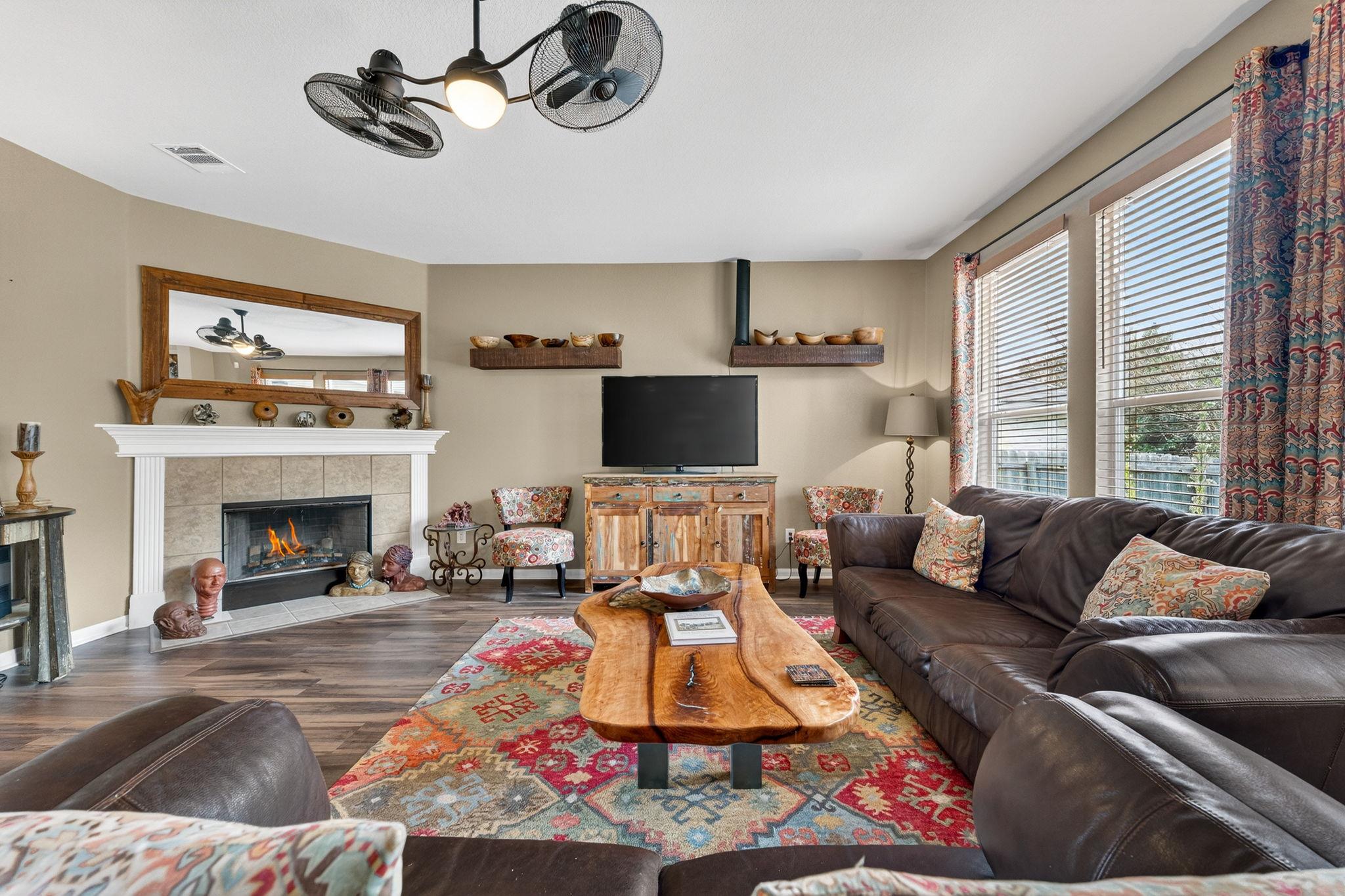 1403 Melissa Oaks Ln, Austin, TX 78744