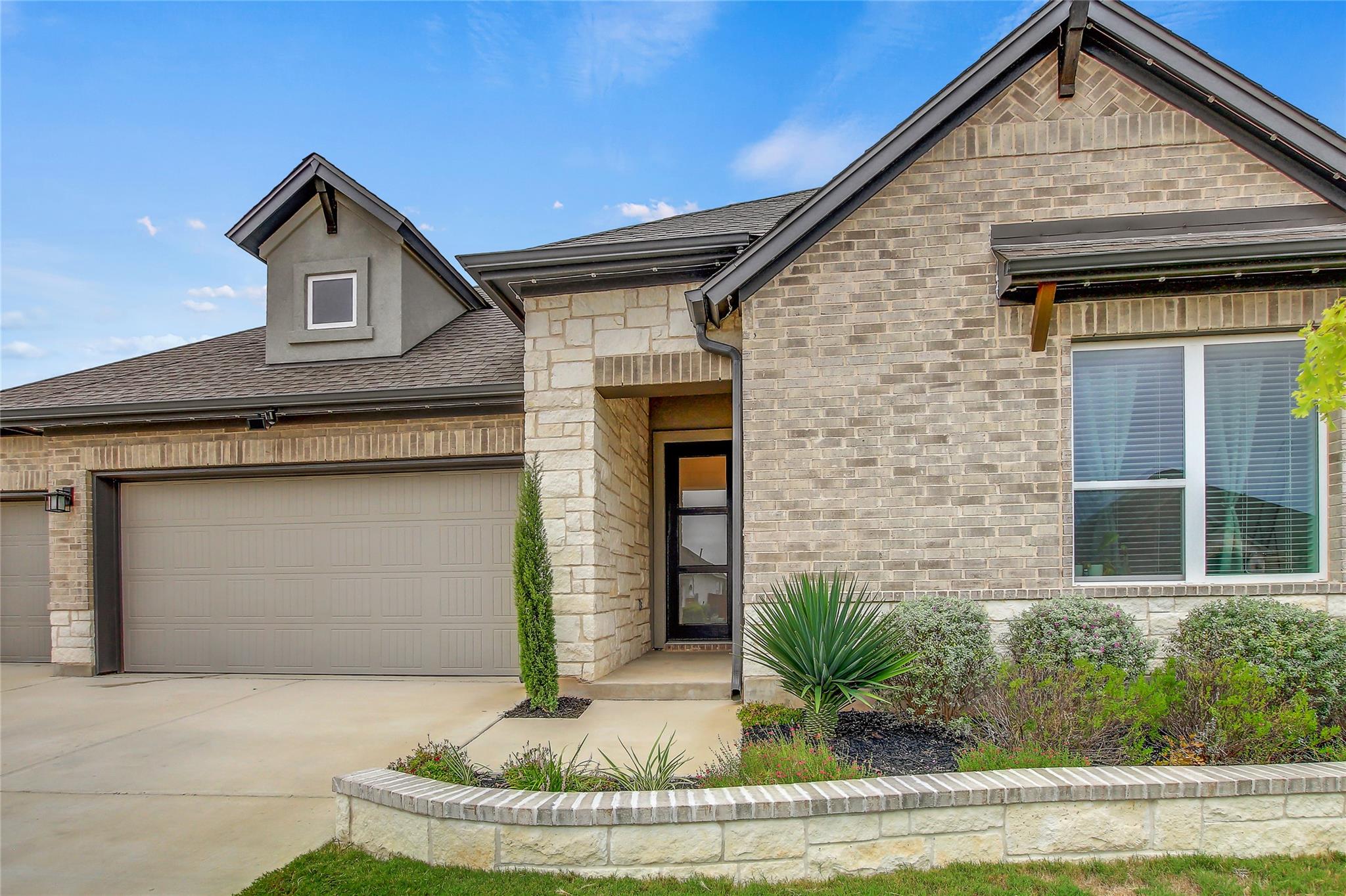 1016 Dog Iron St, Georgetown, TX 78633