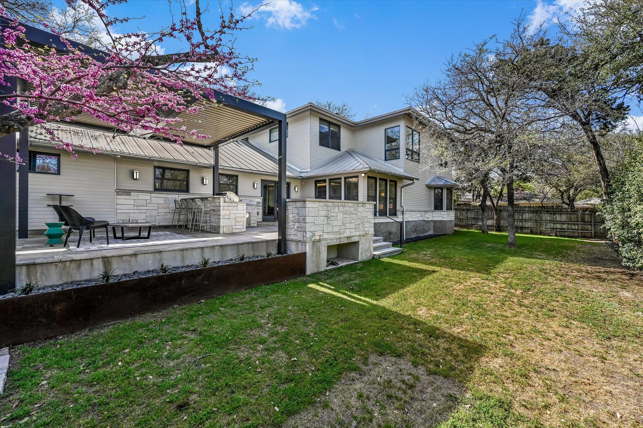 3102 Foxfire Dr, Austin, TX 78746