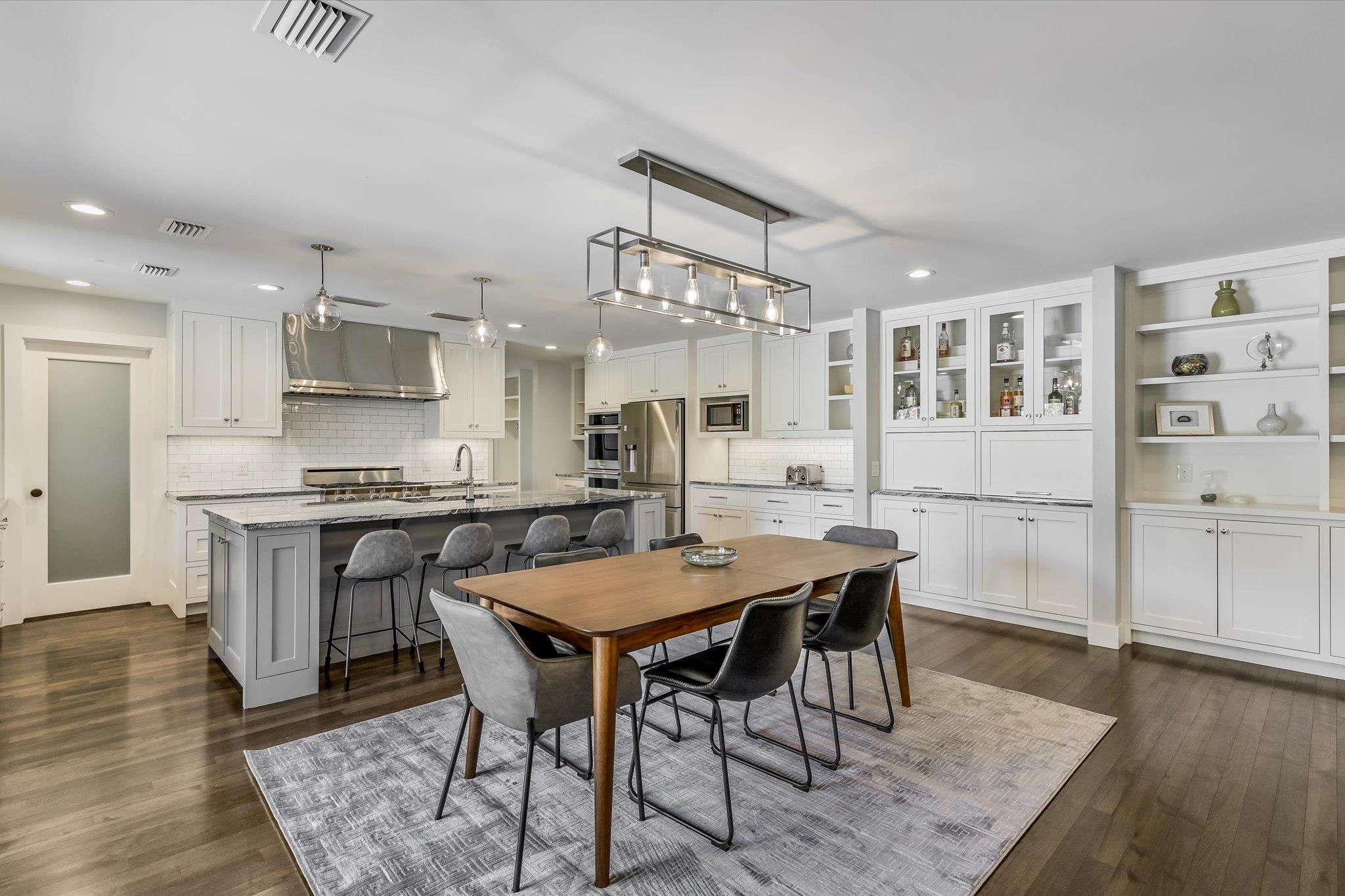 3102 Foxfire Dr, Austin, TX 78746