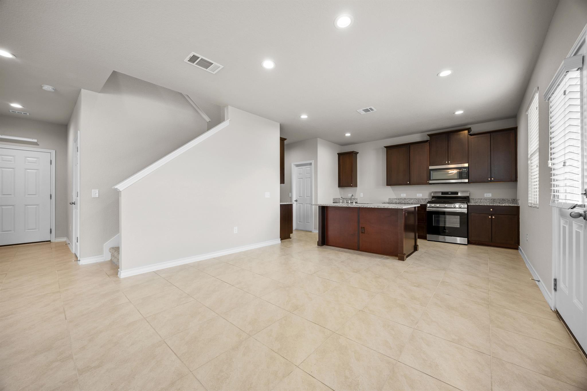 11000 Players Path, Austin, TX 78747