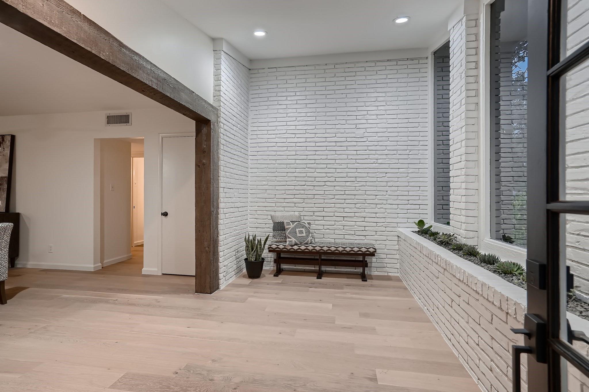 5325 Western Hills Dr, Austin, TX 78731