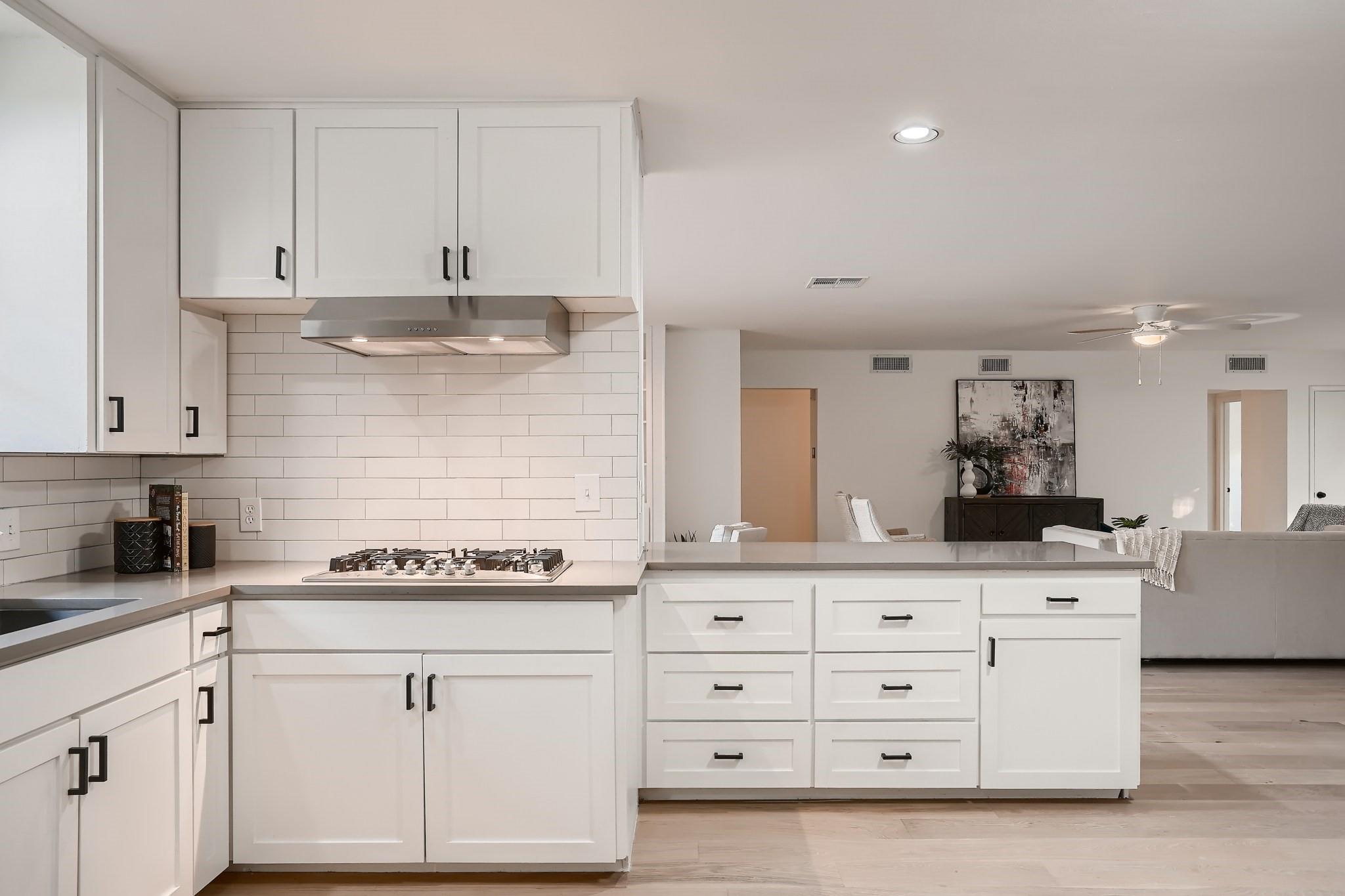 5325 Western Hills Dr, Austin, TX 78731