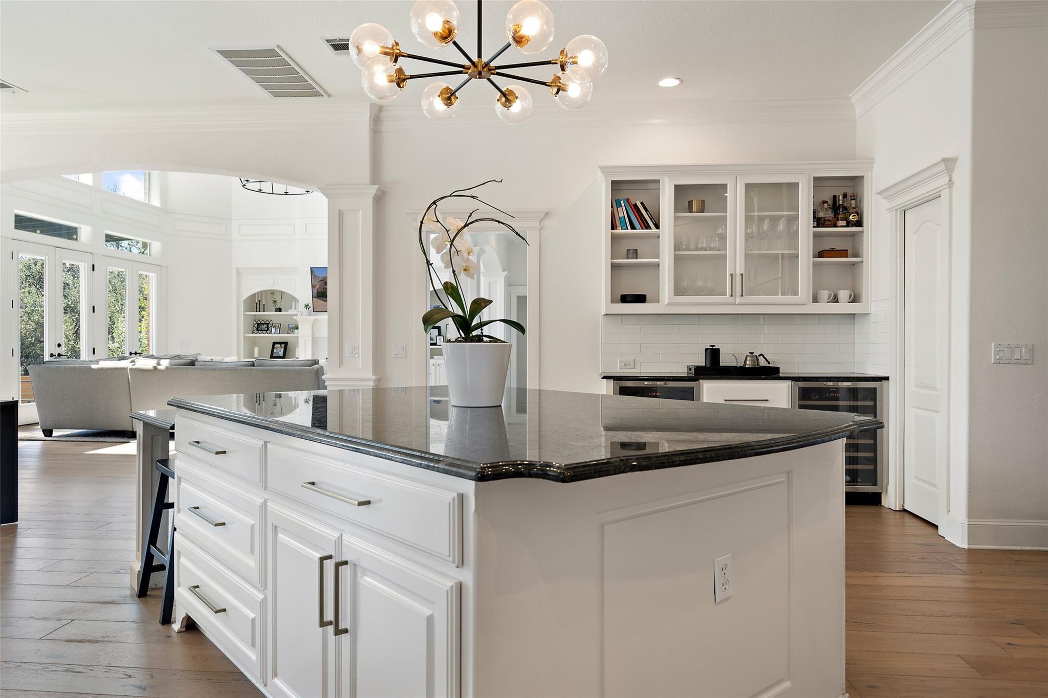 11803 Astoria Dr, Austin, TX 78738