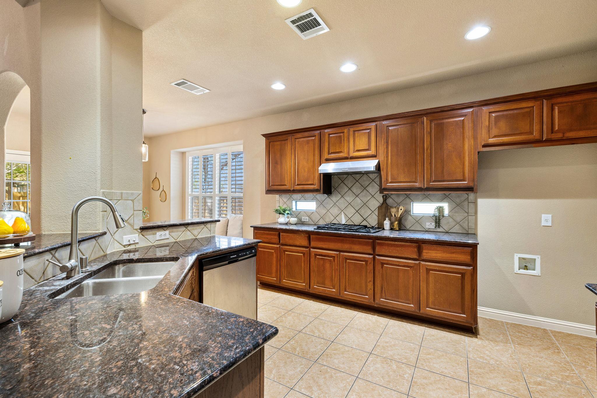 801 Zappa Dr, Cedar Park, TX 78613