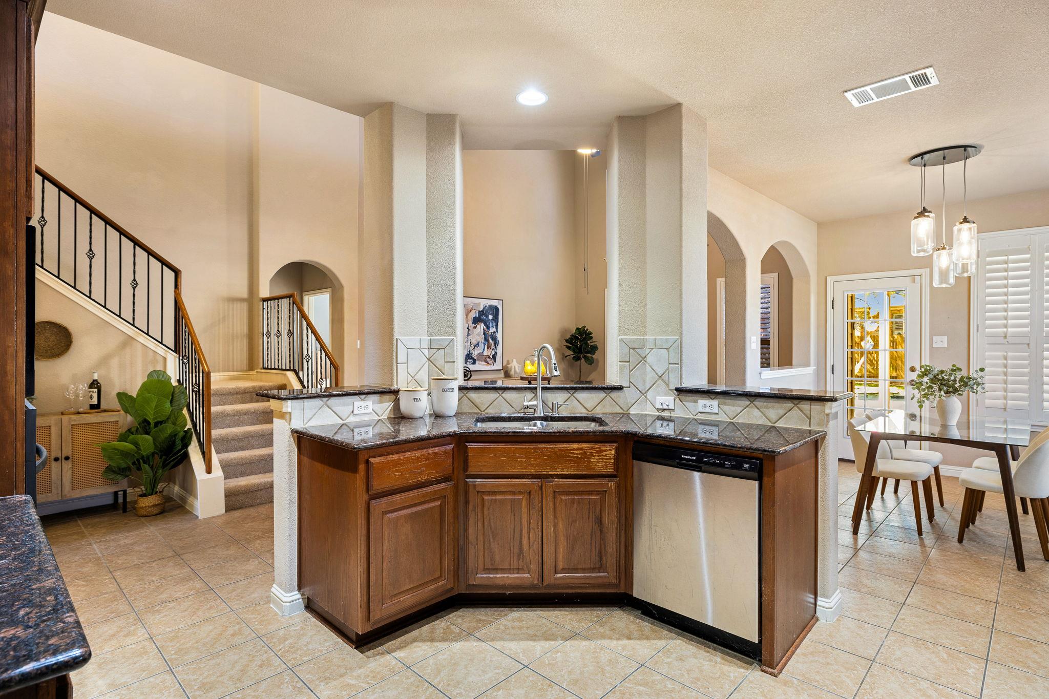 801 Zappa Dr, Cedar Park, TX 78613