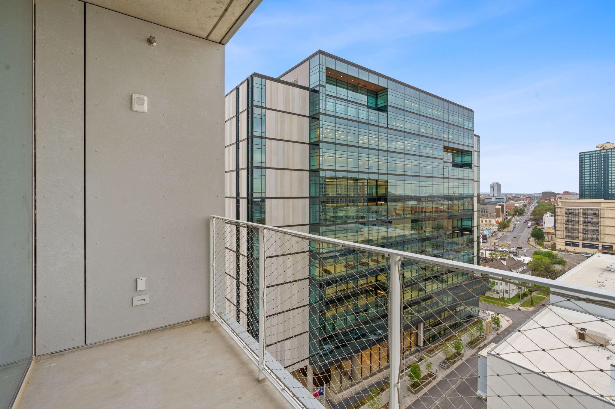 313 W 17th St # 1203, Austin, TX 78701