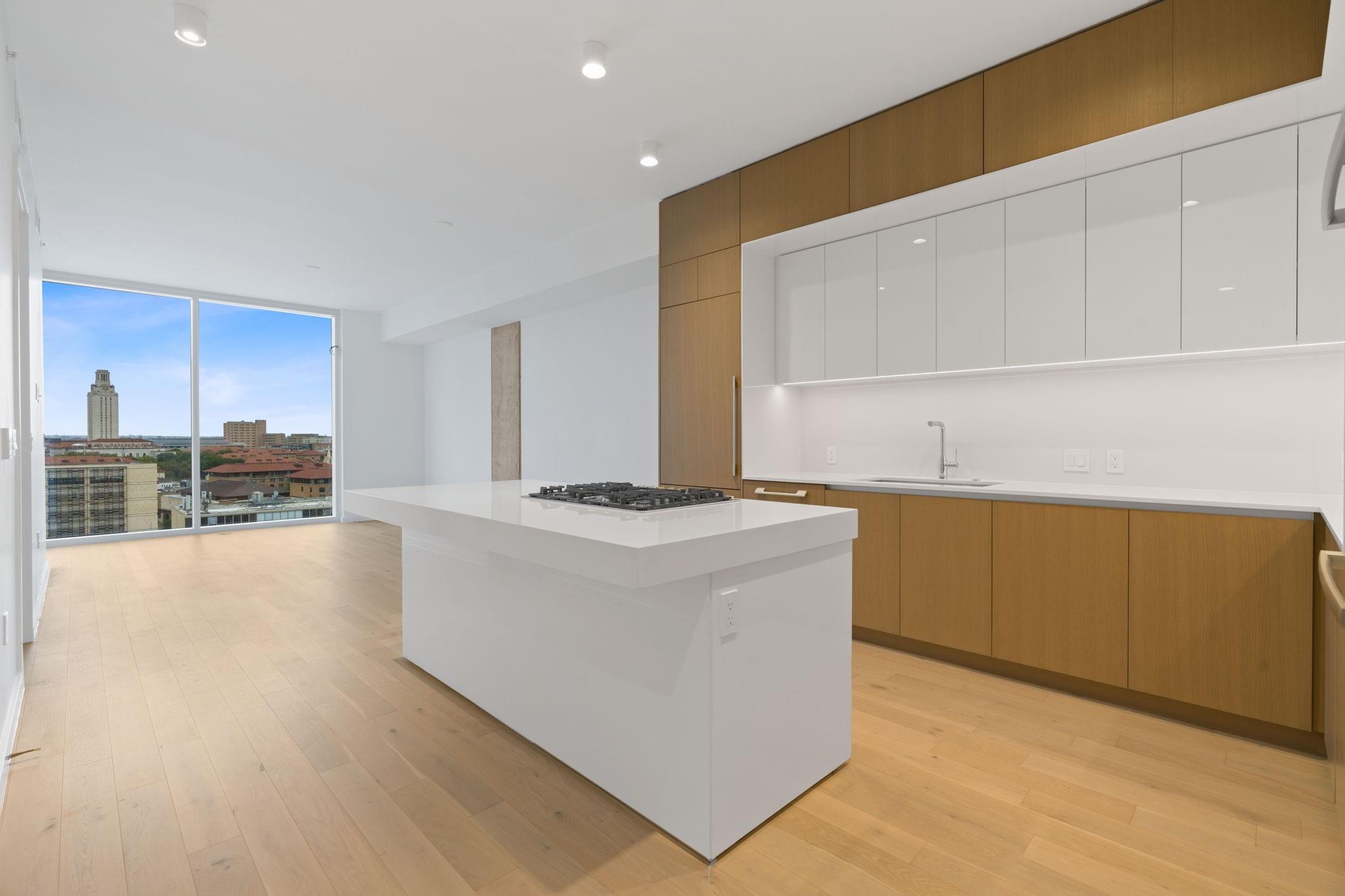 313 W 17th St # 1203, Austin, TX 78701